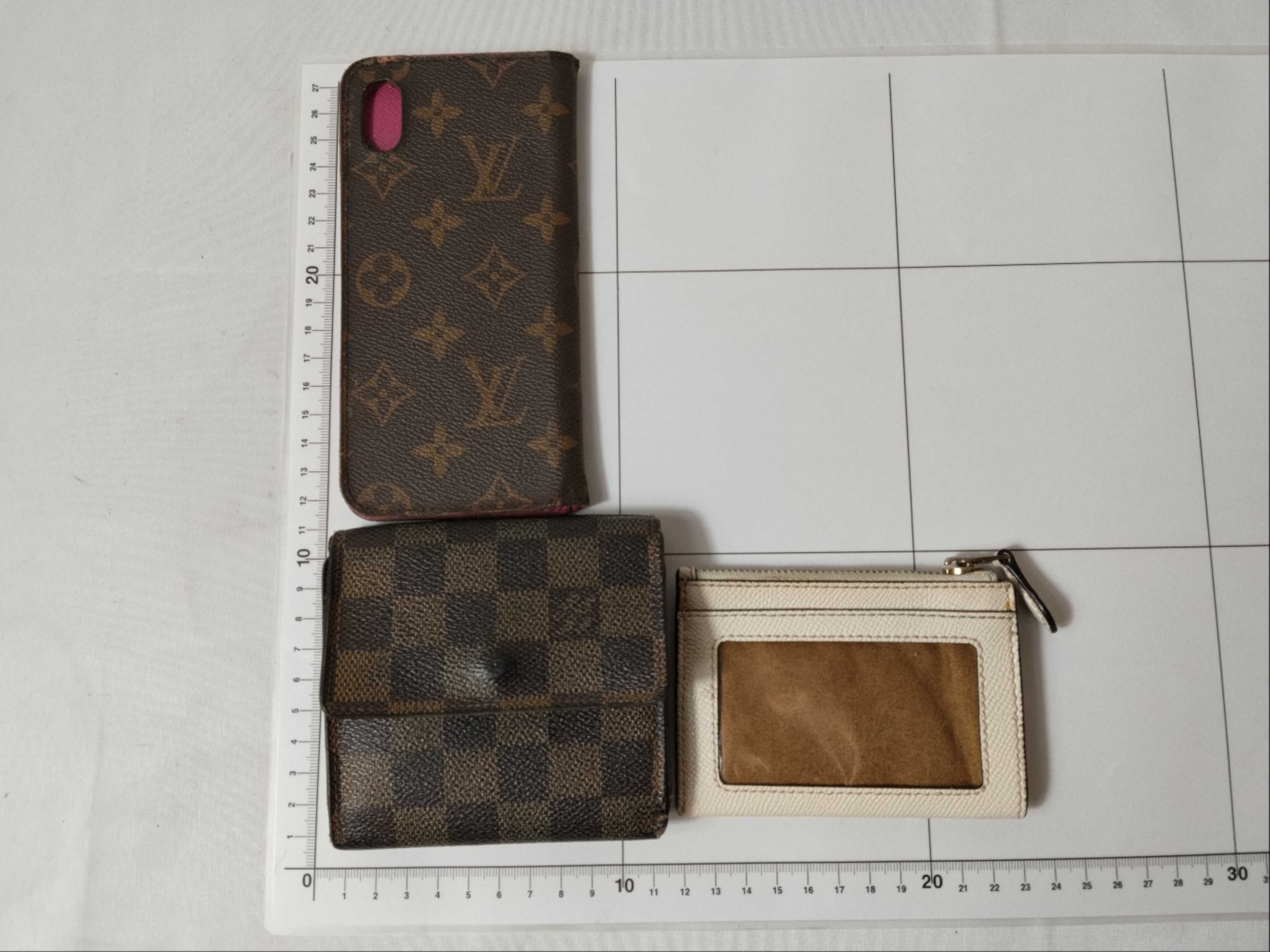 Damier Louis Vuitton and other brand accessories bundle wallet — view 2