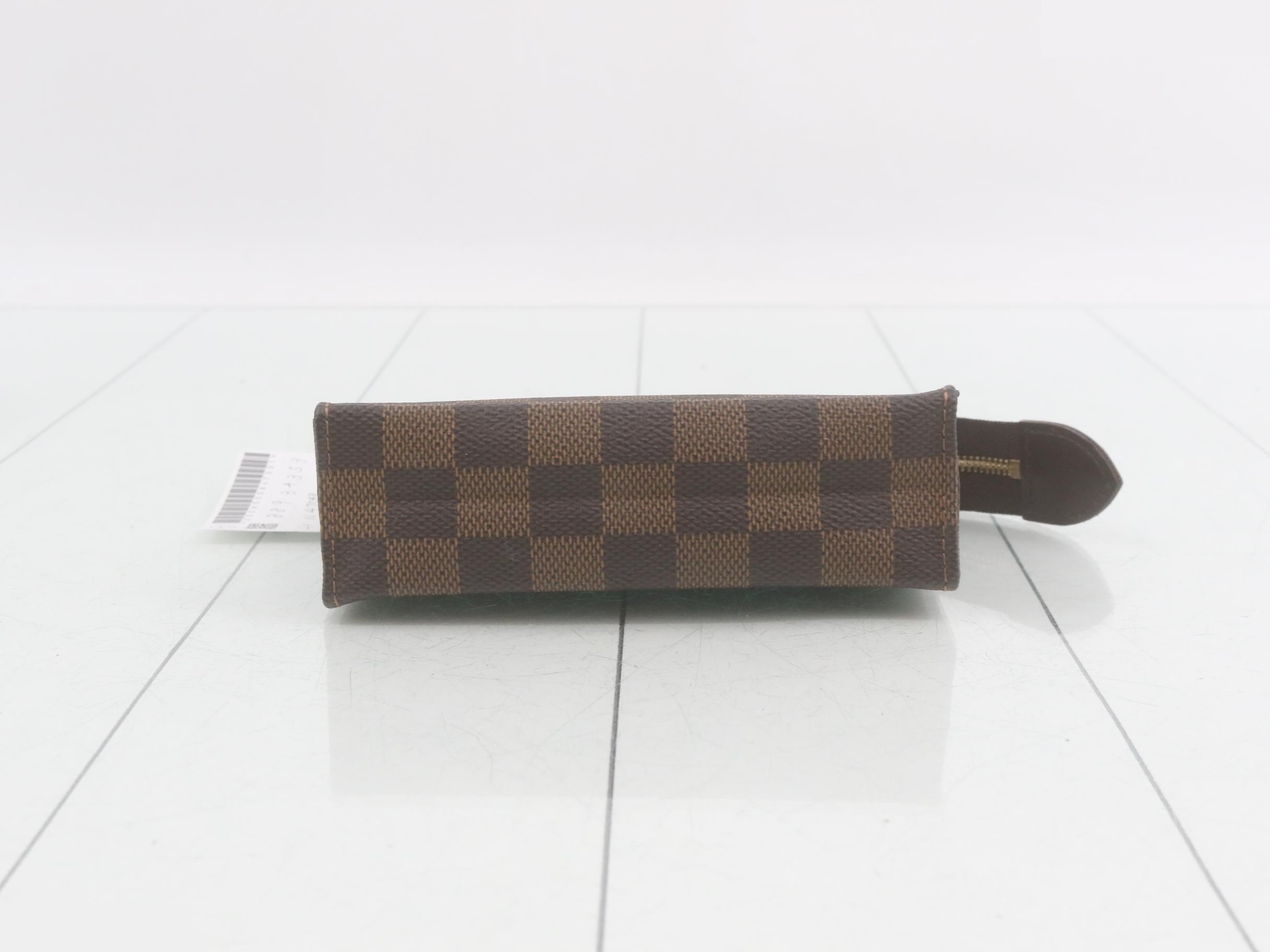 Poche Toilette 15 Damier Ebene — view 3