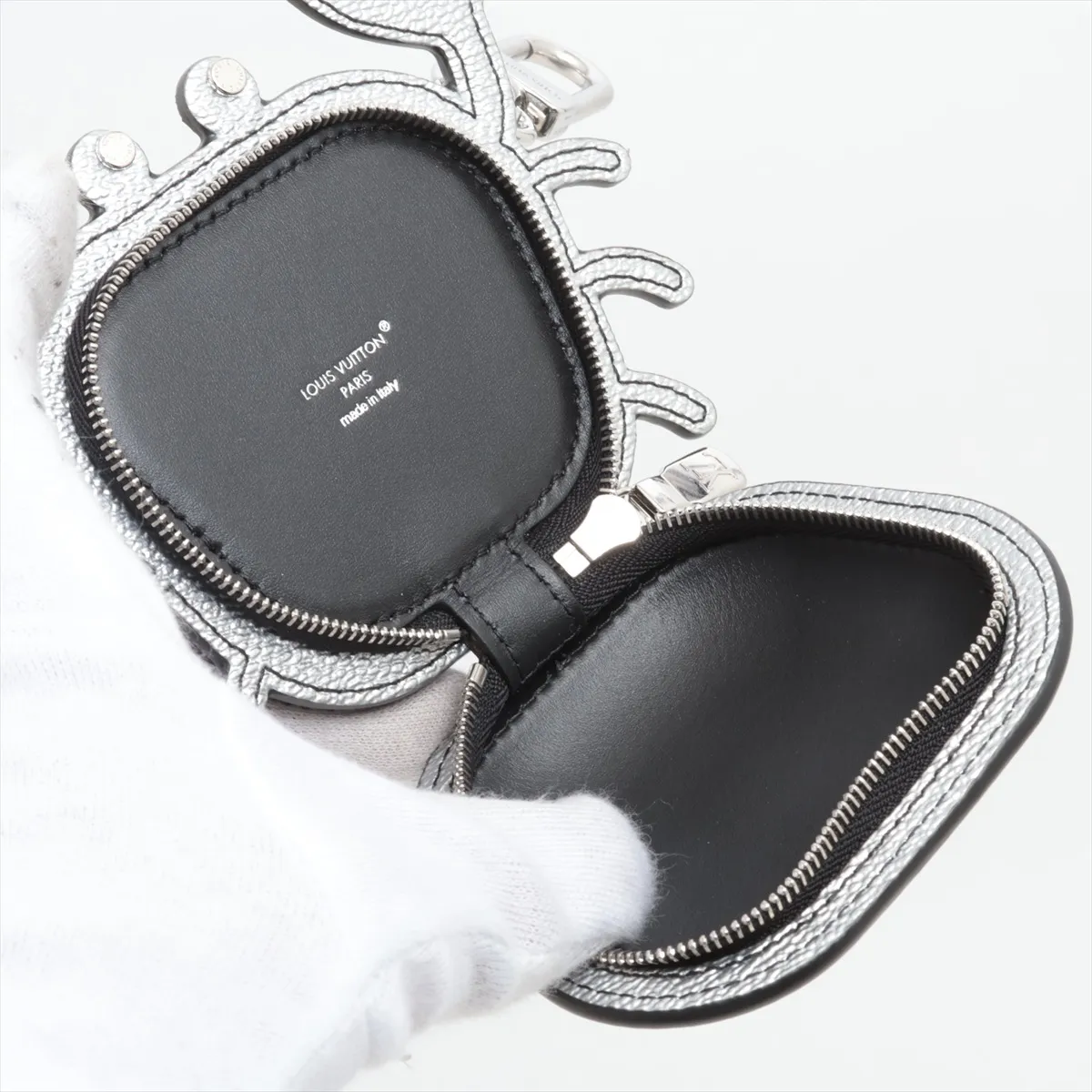bag charm, LV Club, IK5204, PVC, silver, — view 3