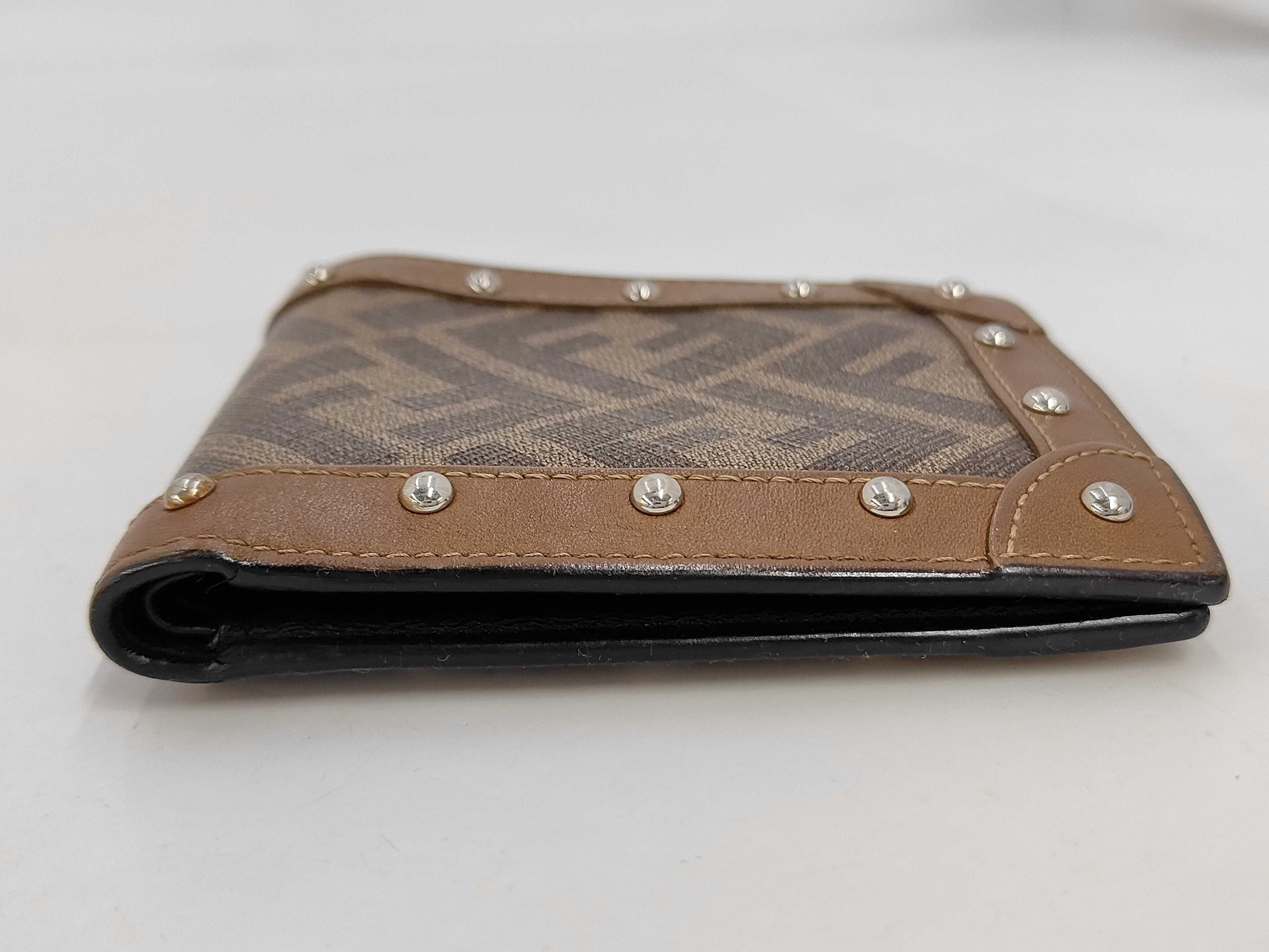 7M0169 Leather Billfold Bi-fold Wallet — view 3