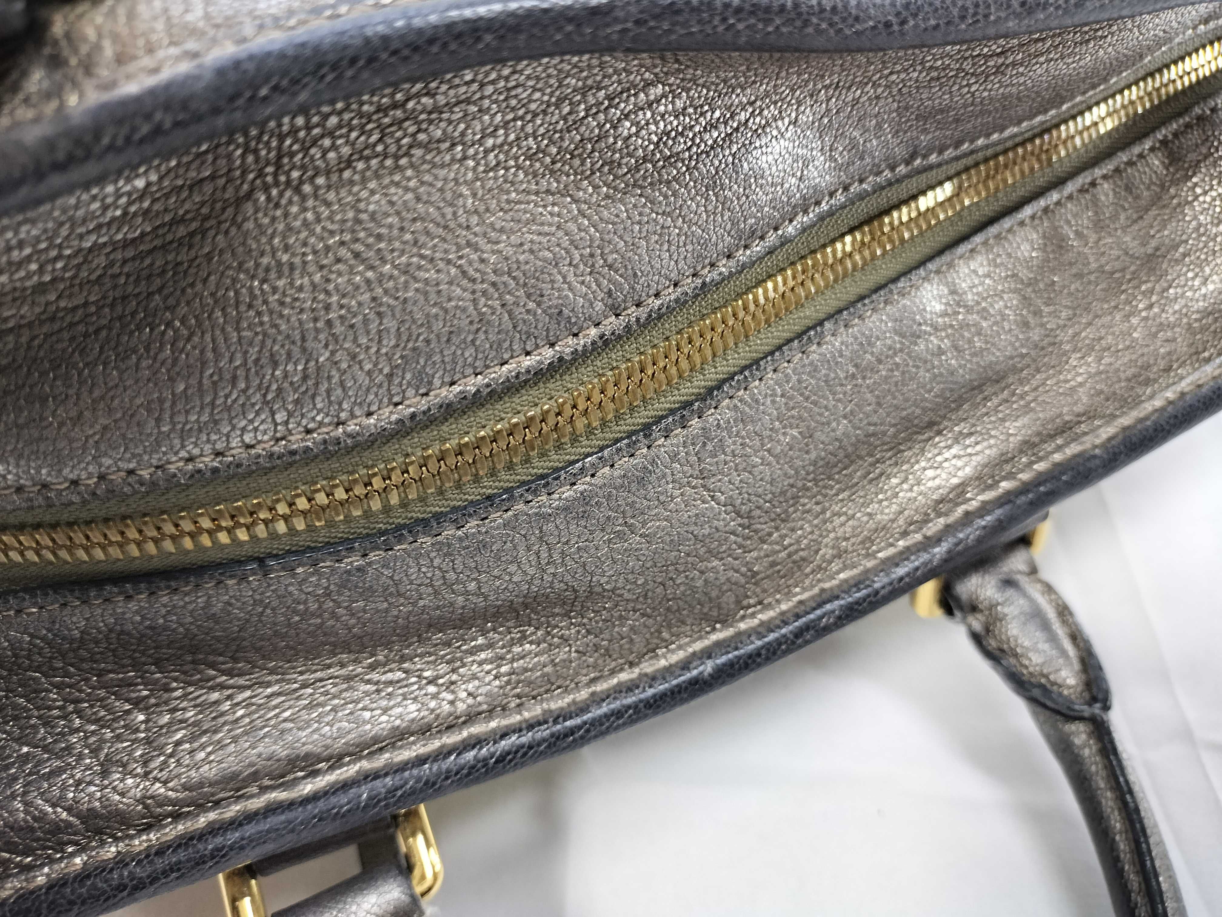 Amazona 28 Gold Tote Bag — view 6