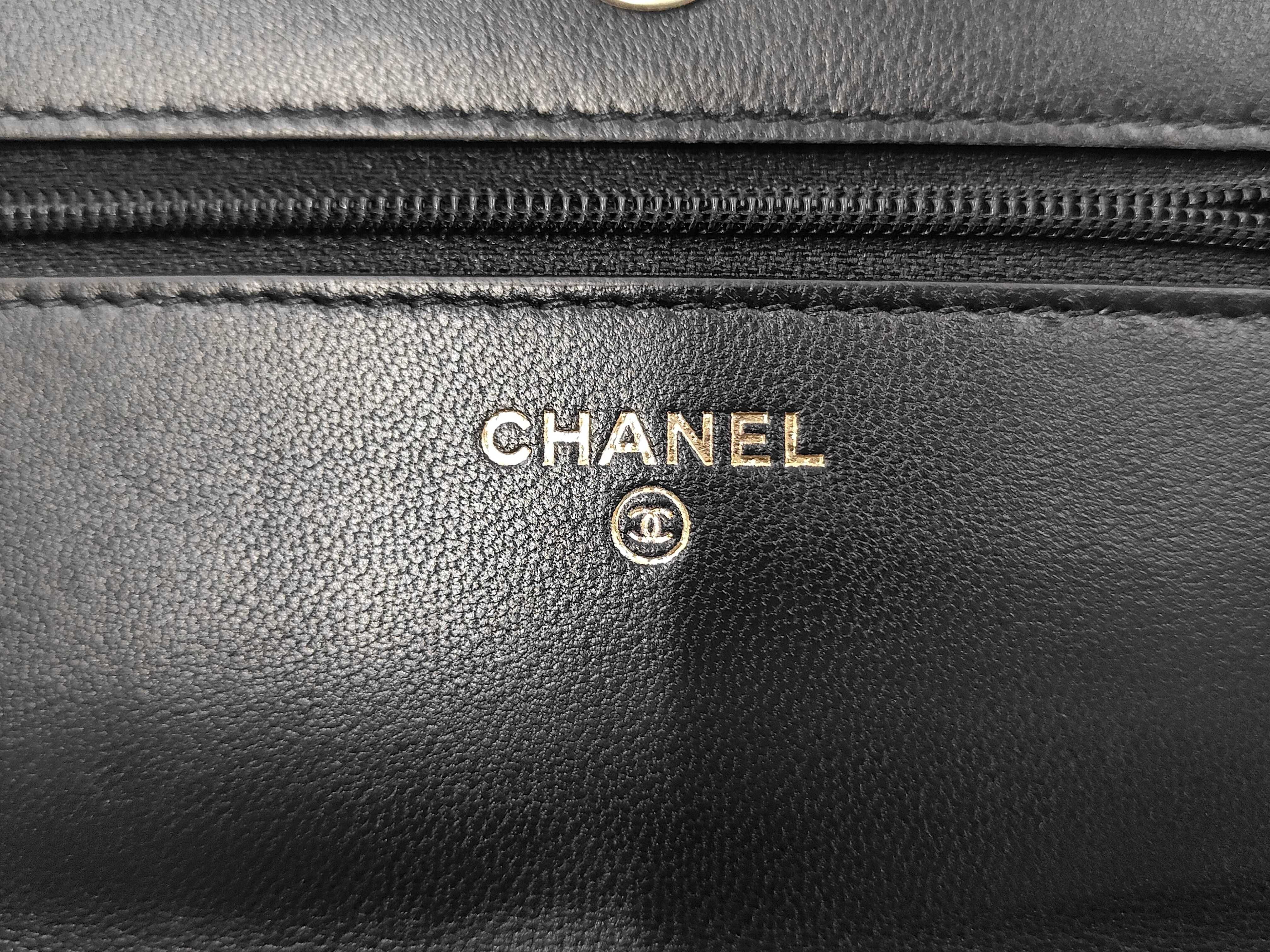 WOC Chain Bag Shoulder Bag — view 11