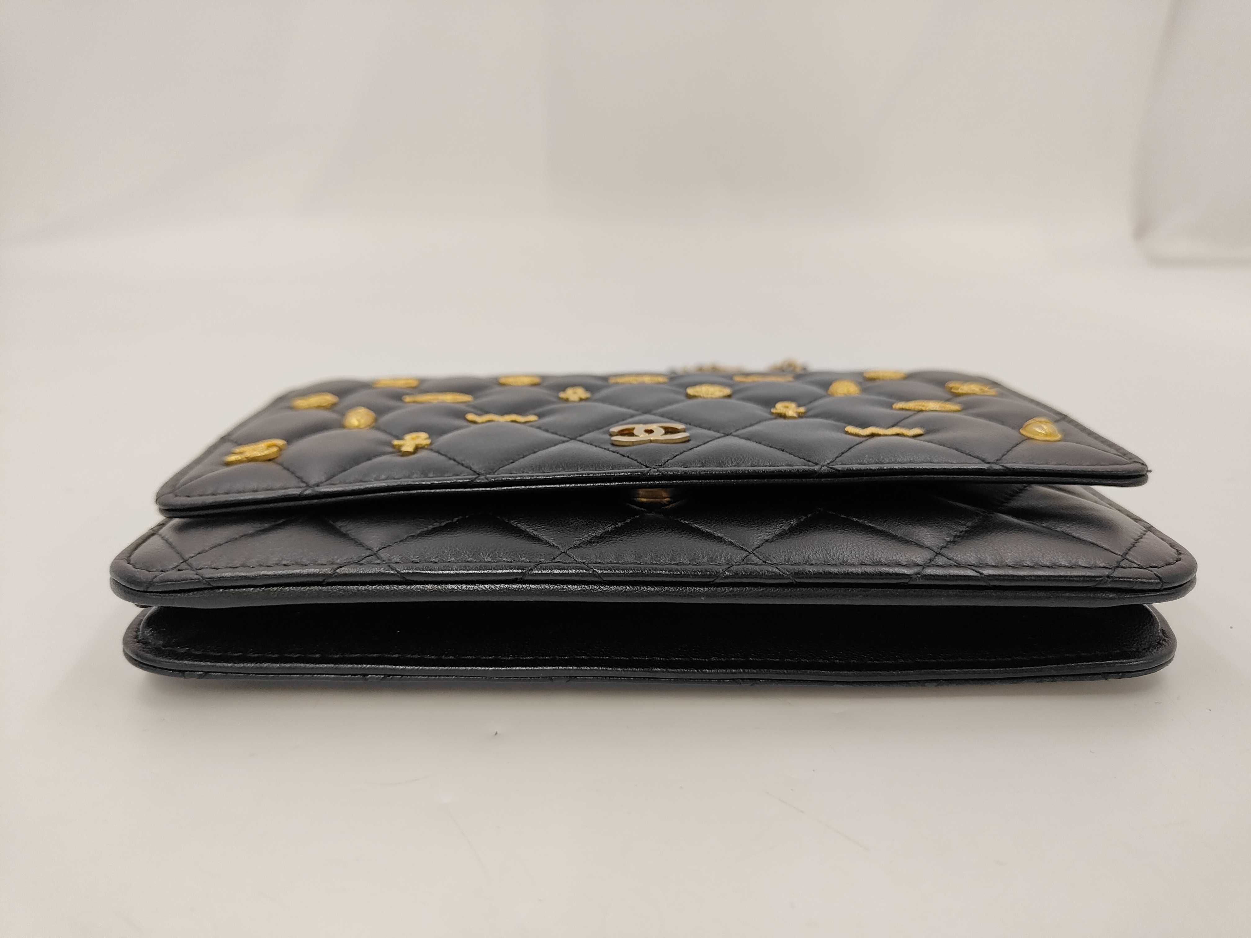 WOC Chain Bag Shoulder Bag — view 3
