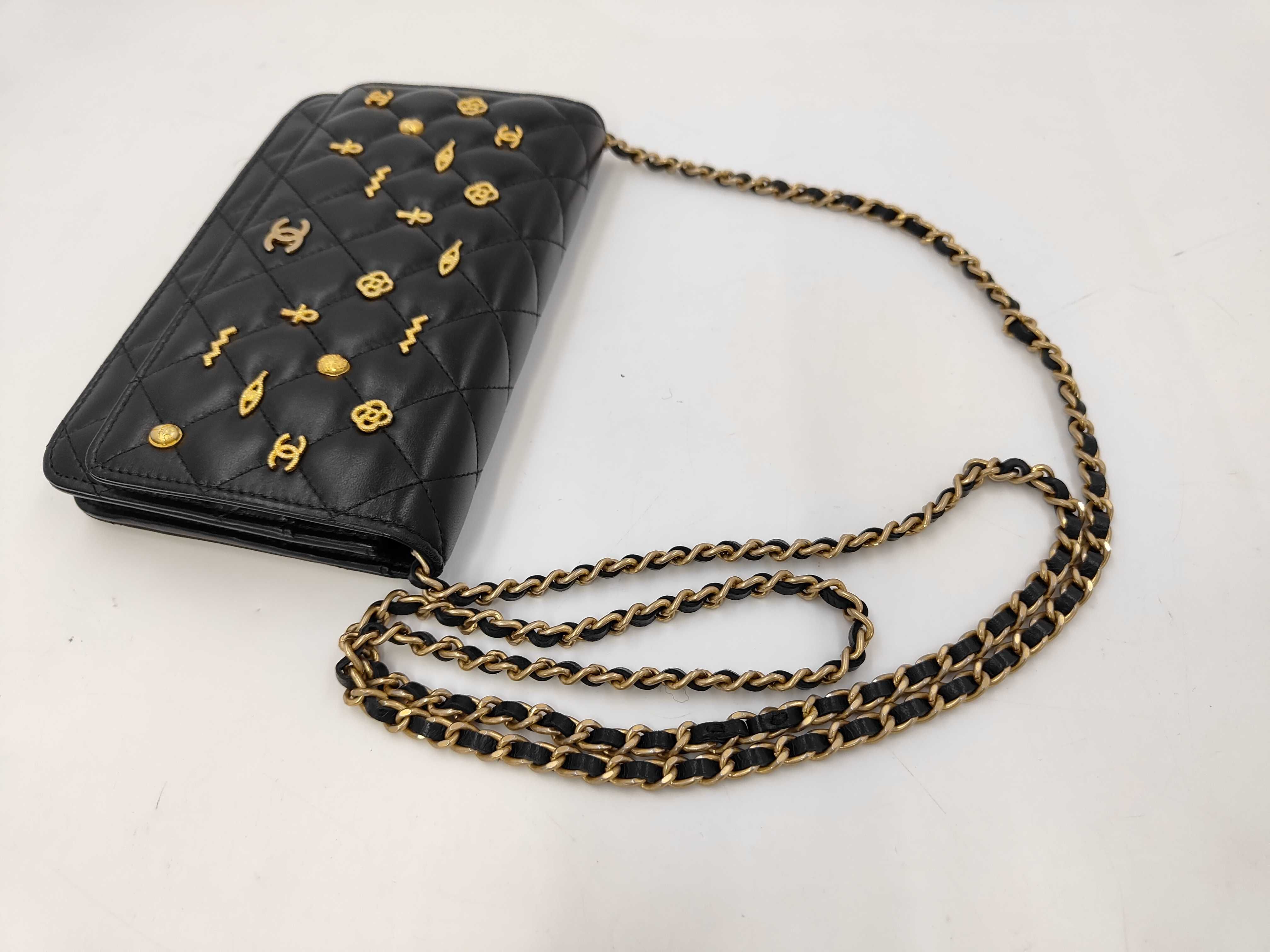 WOC Chain Bag Shoulder Bag — view 5