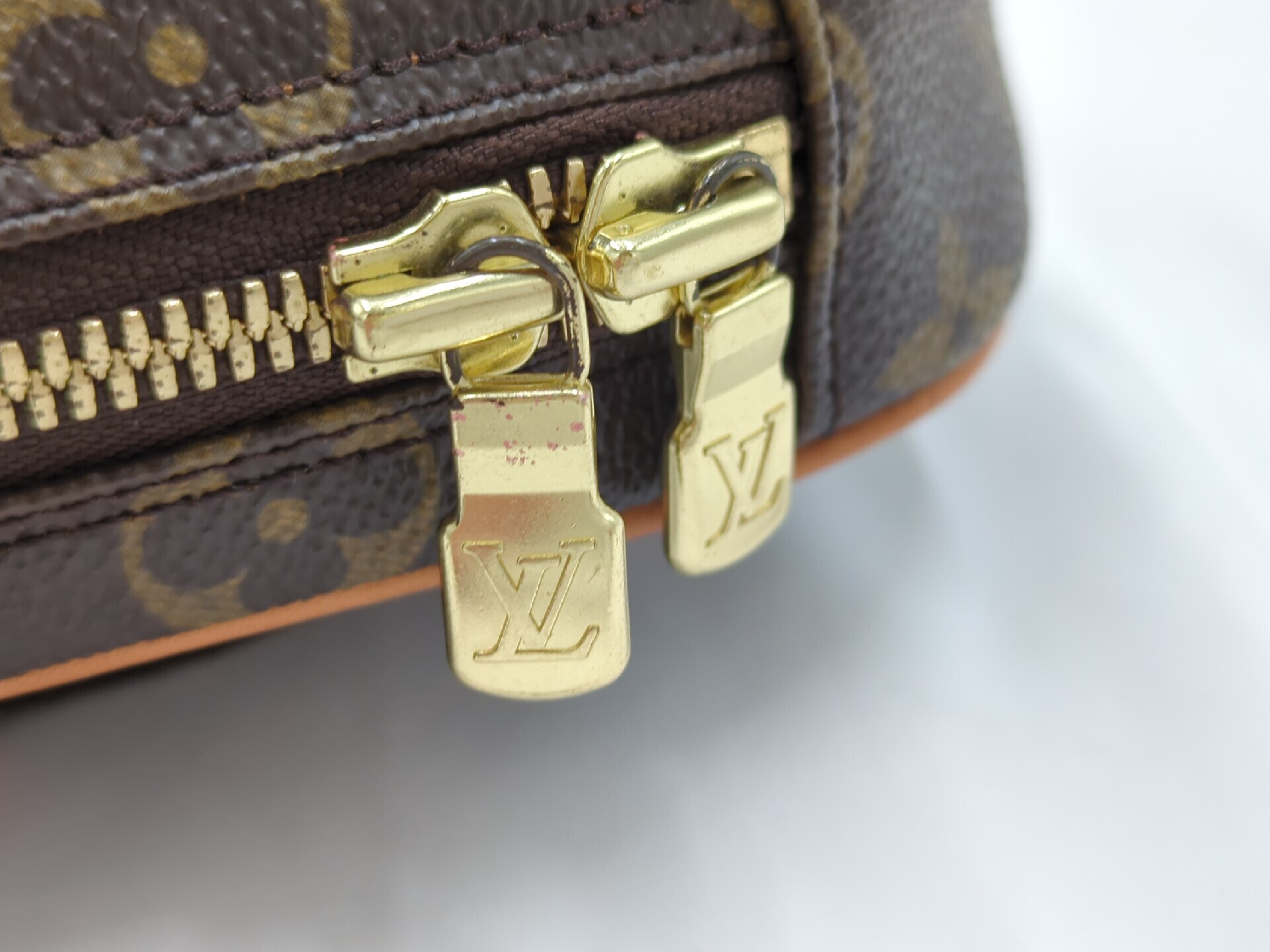 M51870 Monogram Pochette Gange Shoulder Bag — view 8