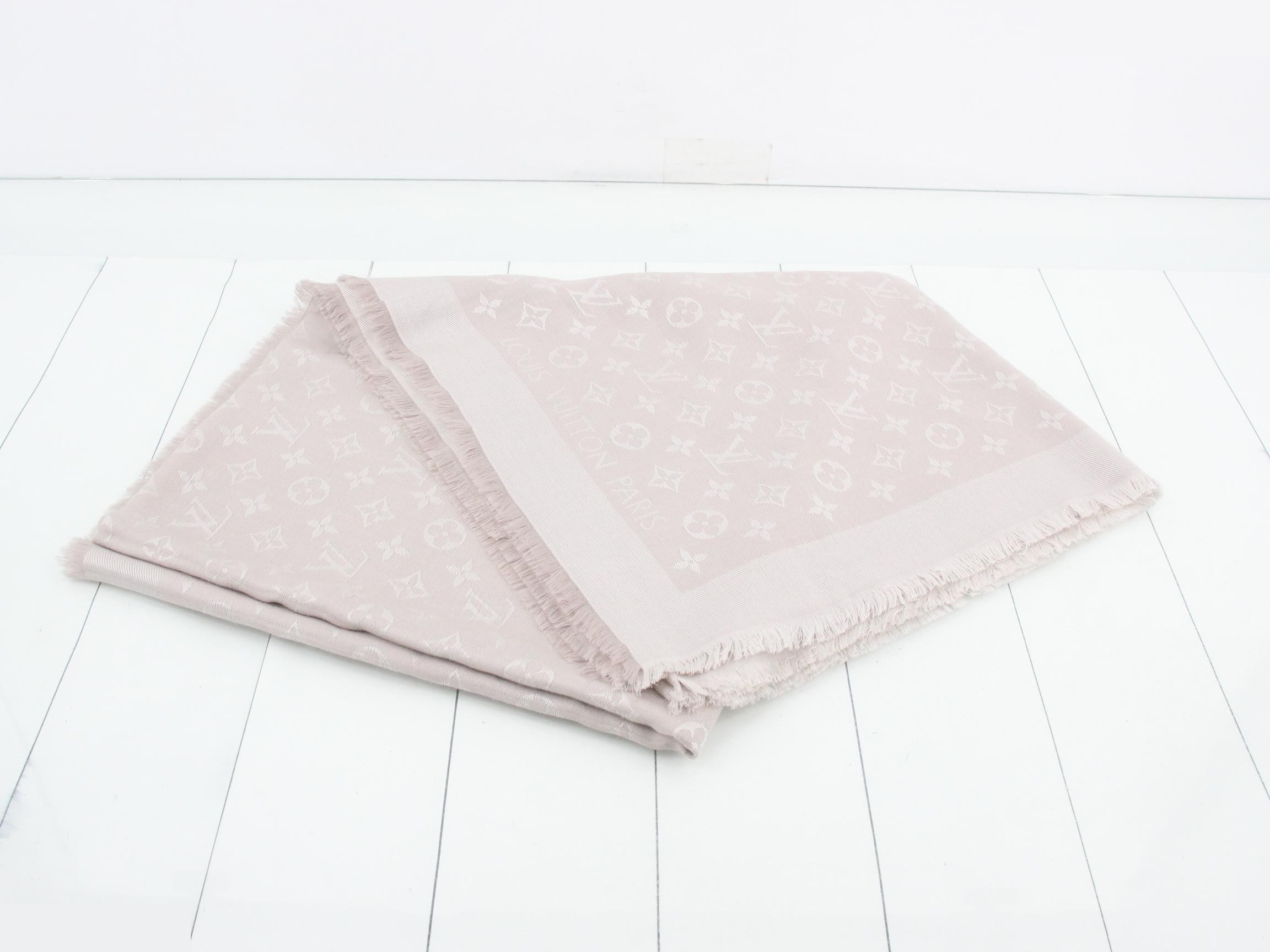 scarf — view 2