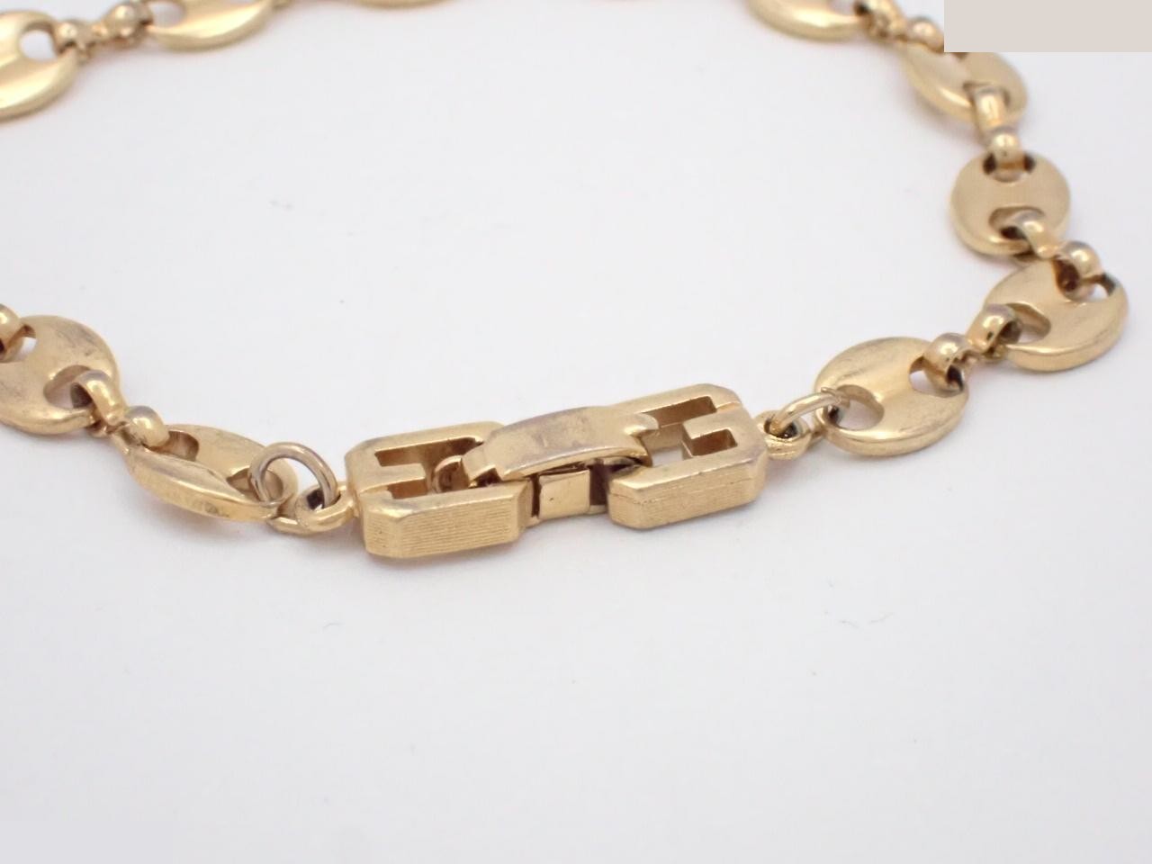 Other lines: Precious metal bracelets and bangles (metal), wrist circumference approximately 18 cm. — view 3