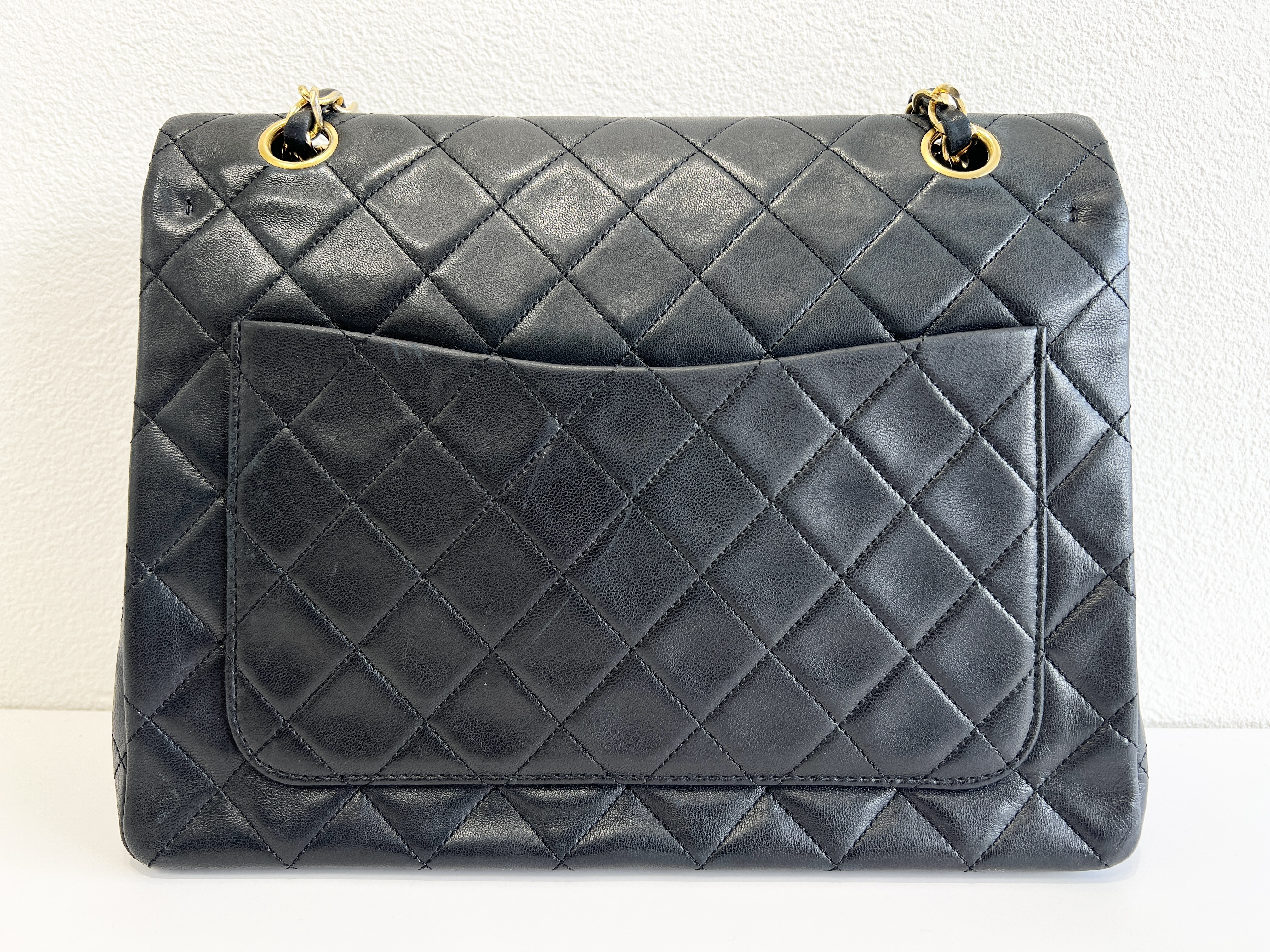 Matelassé 25 Double Flap Shoulder Bag with Coco Mark, Turnlock Closure, Lambskin Leather Chain, Double Chain, Series 1 — view 3