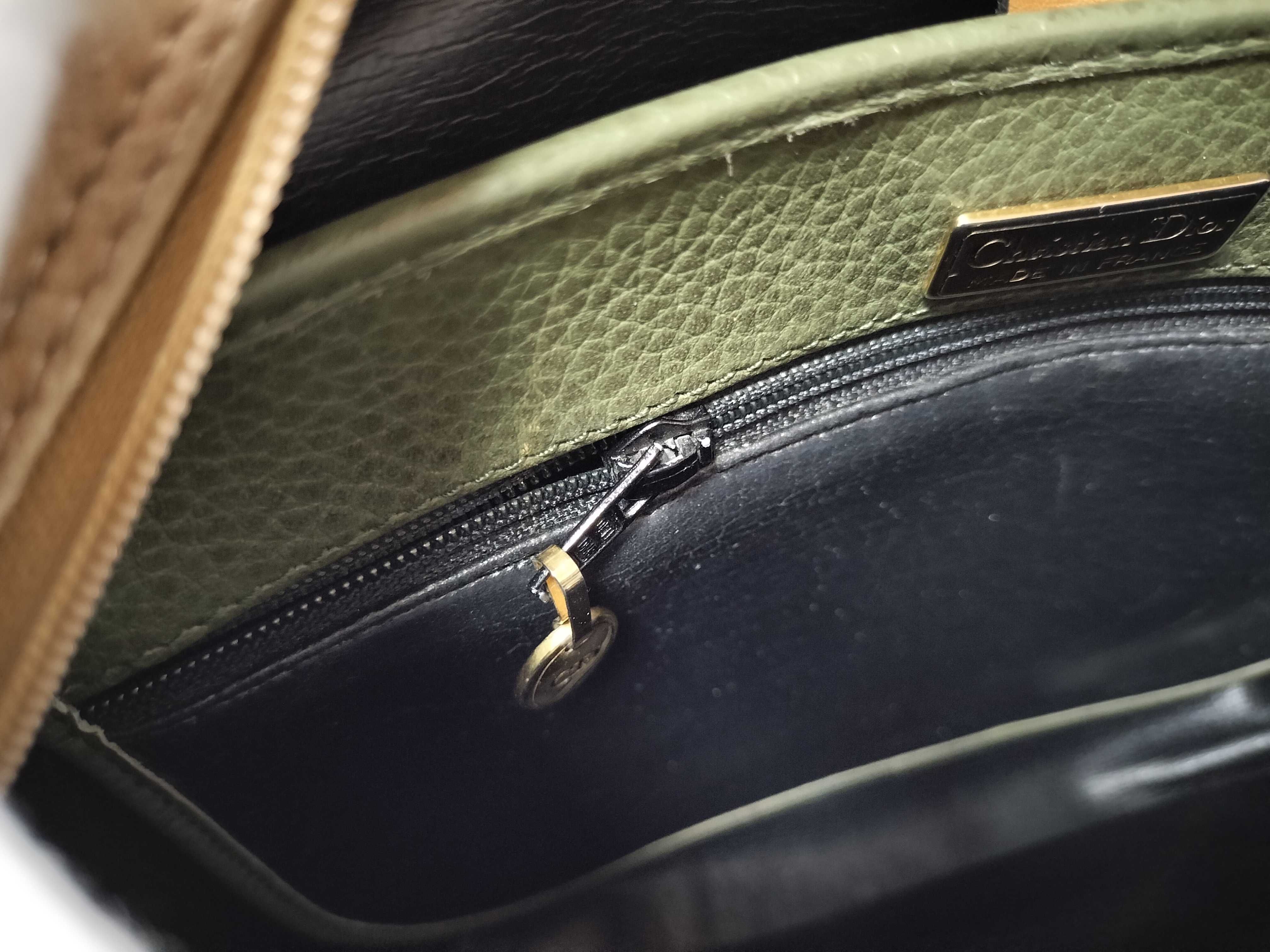 vintage shoulder bag — view 9