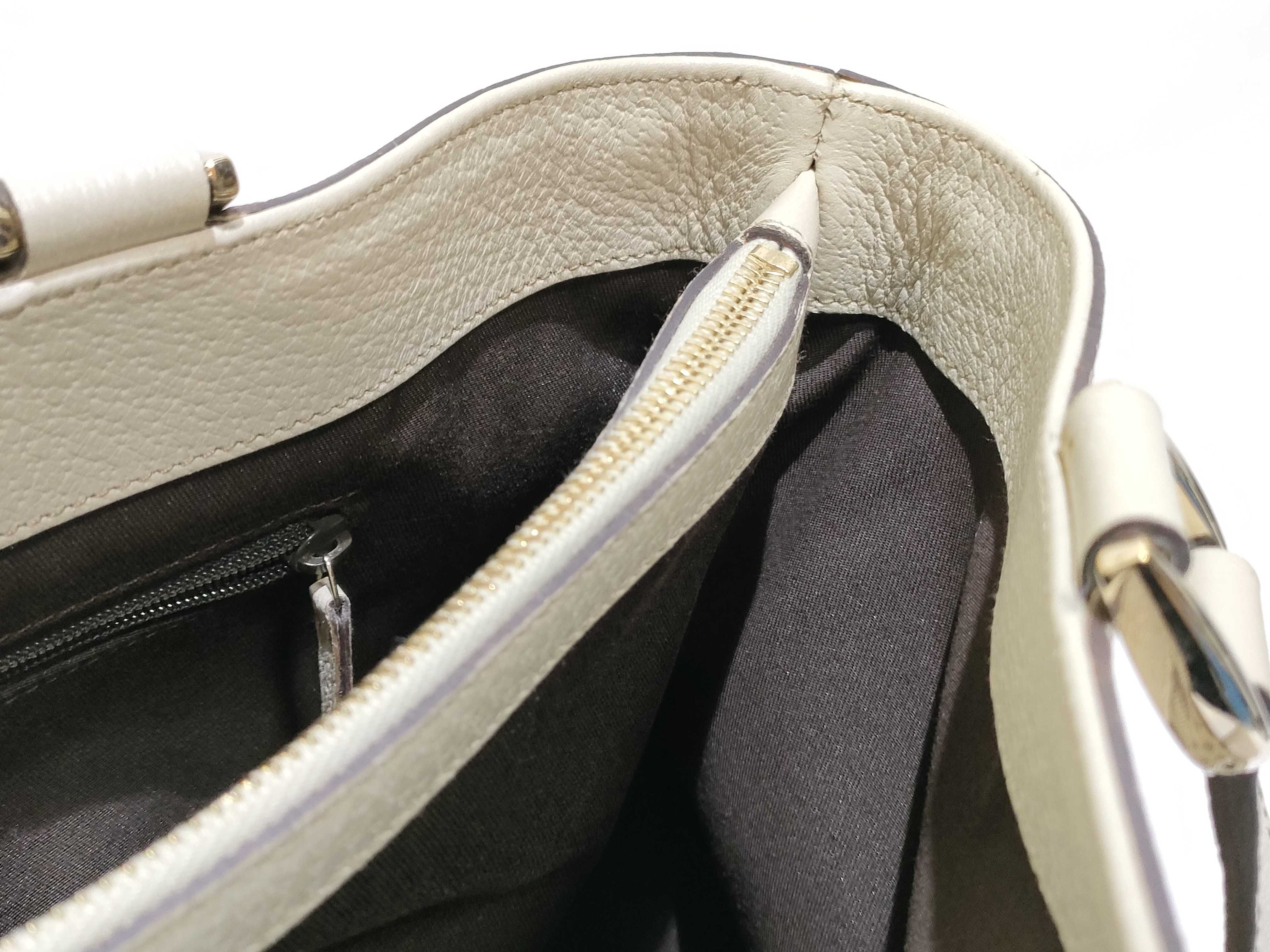 GG Canvas Handbag, Abbey White Handbag — view 11