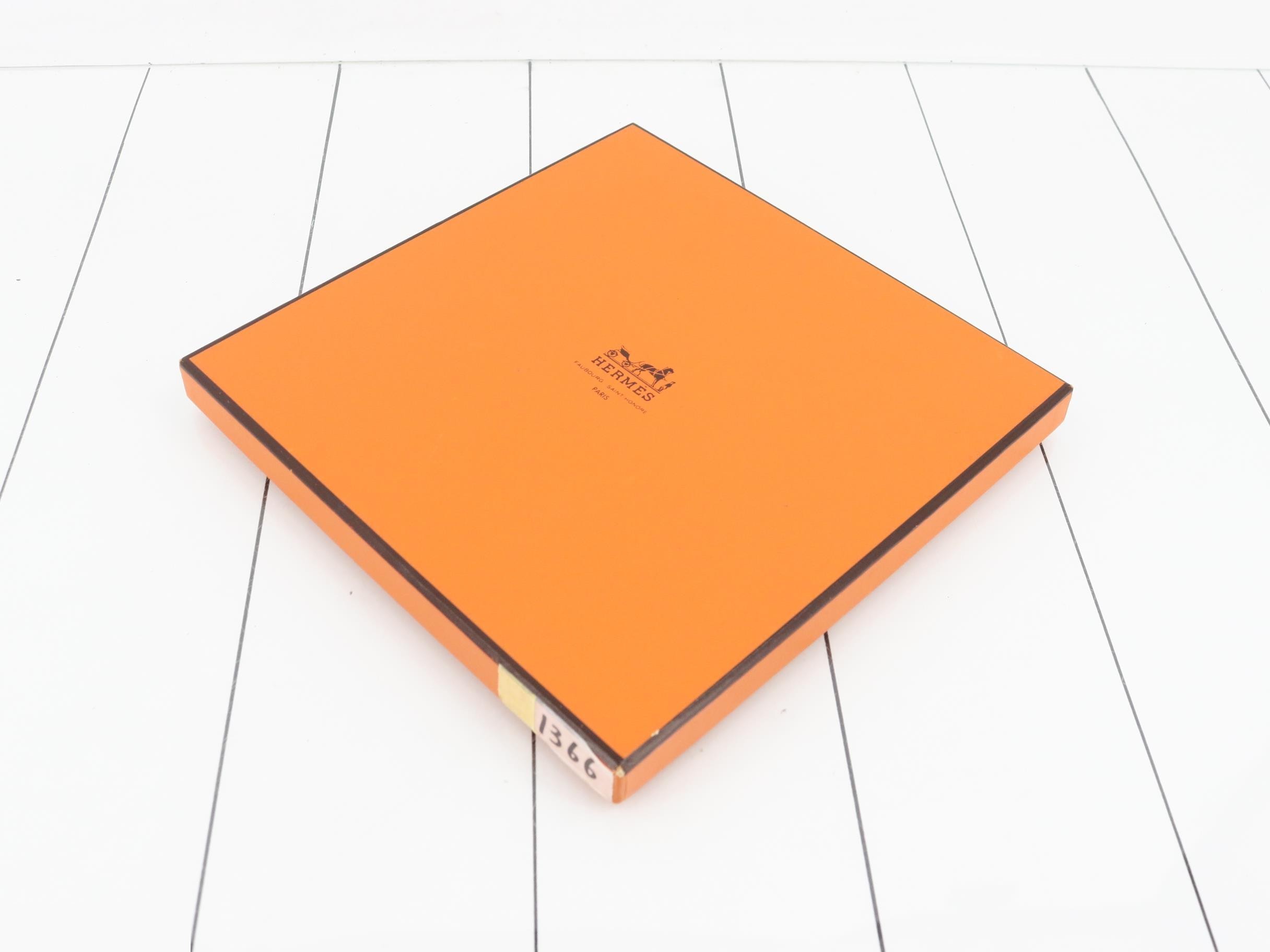 Carré 90 (scarf commemorating the 1789 French Revolution) / Carré 40 set — view 4