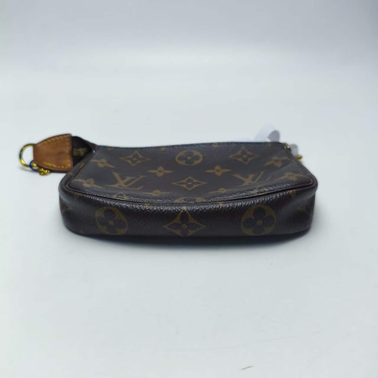 【*Shipped from: China*】LOUIS VUITTON Pochette Accessoires PU Handbag — view 3