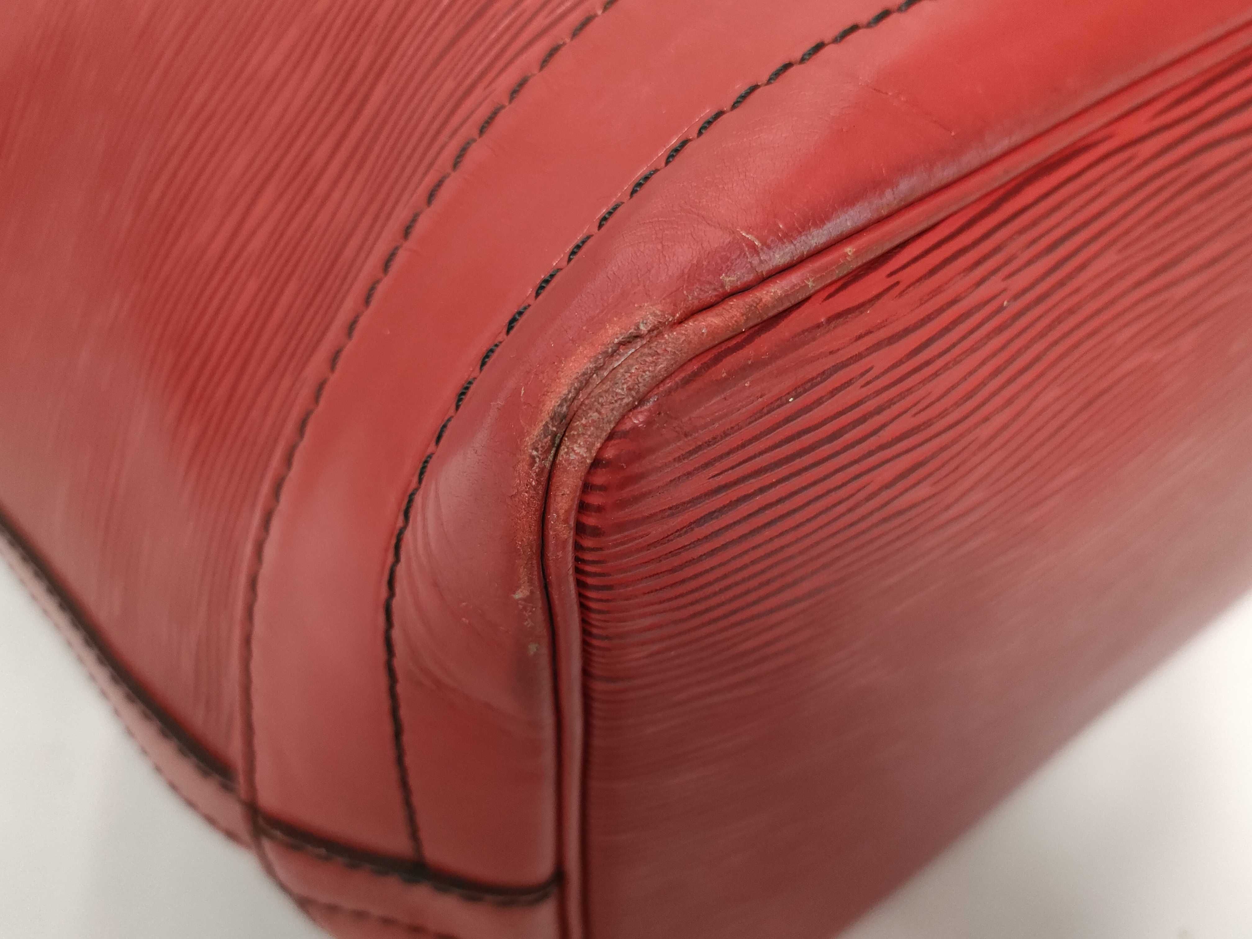 Epi Noe Red M44007 8907A2 Shoulder Bag — view 10