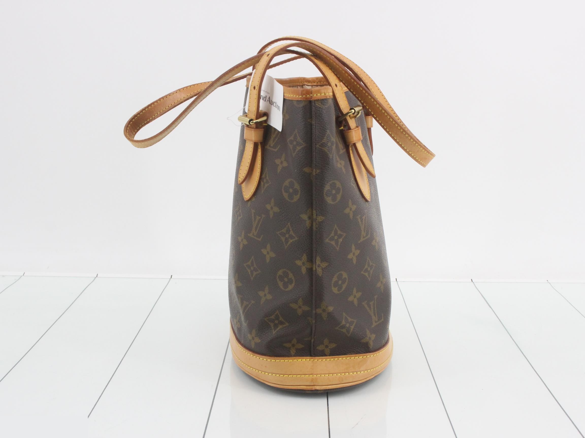 Bucket PM with pouch — view 3