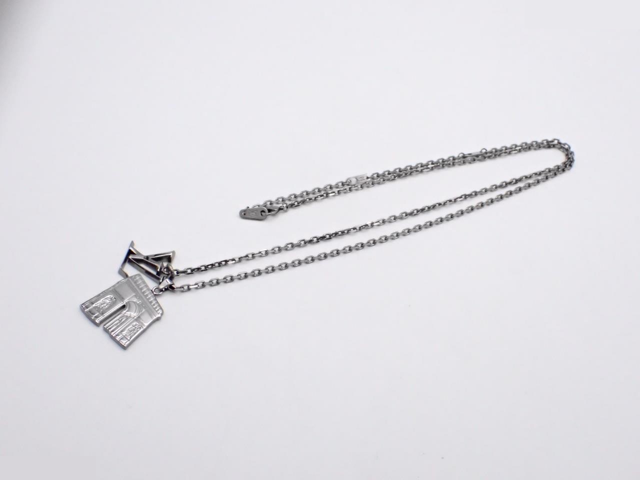 Collier Arc LV Initial City Necklace M68262 — view 3