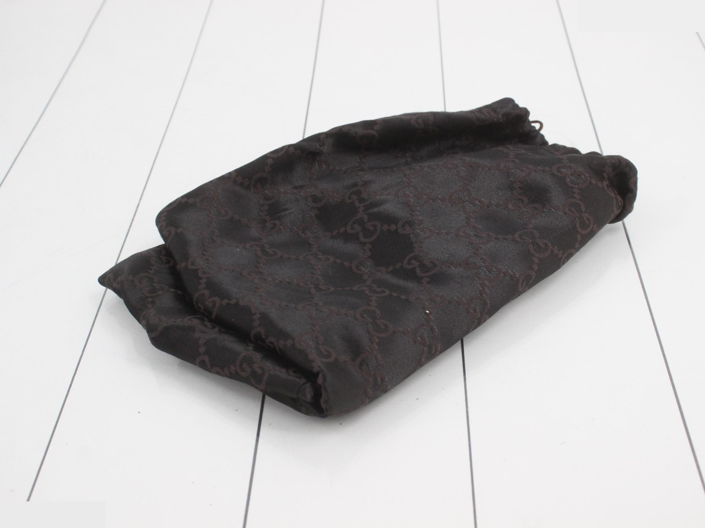 GG Supreme Shoulder Bag 114597 — view 7