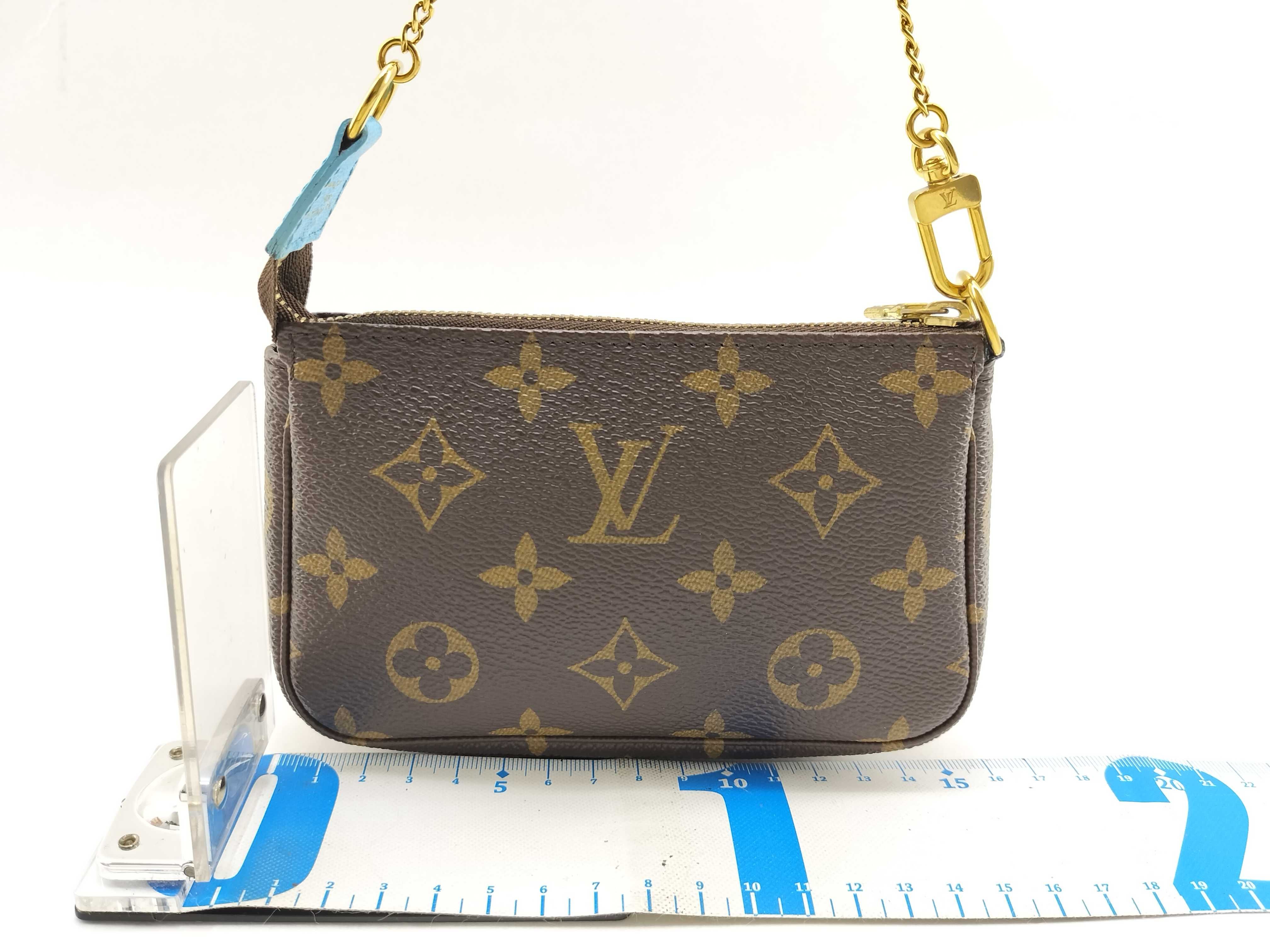 Monogram Louis Vuitton Pouch Shoulder Bag Pouch — view 2