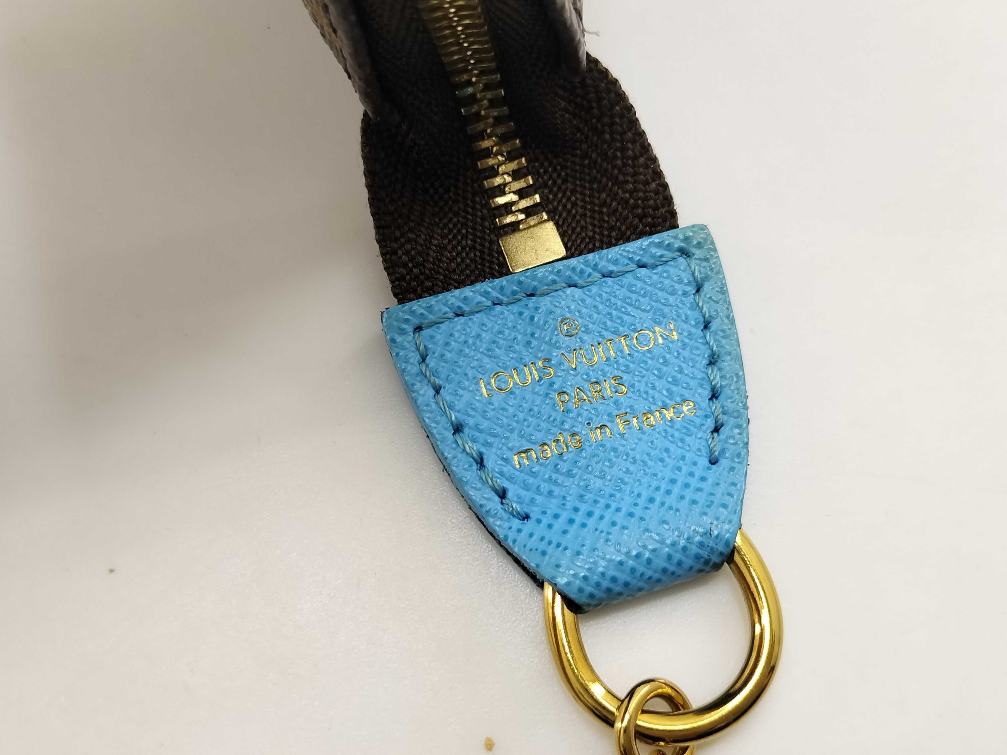 Monogram Louis Vuitton Pouch Shoulder Bag Pouch — view 8
