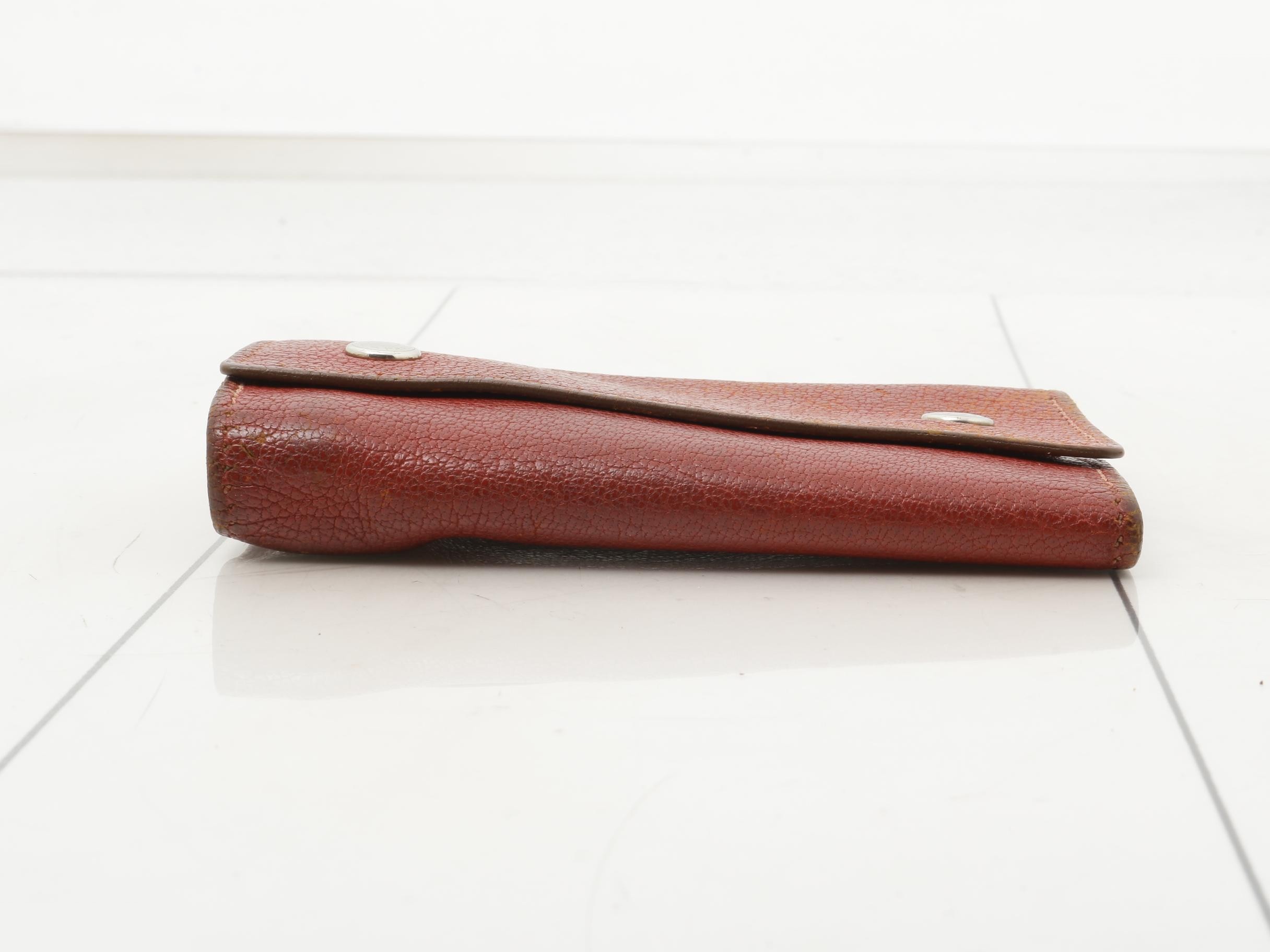 Leather 4-ring key case with G stamp — view 3