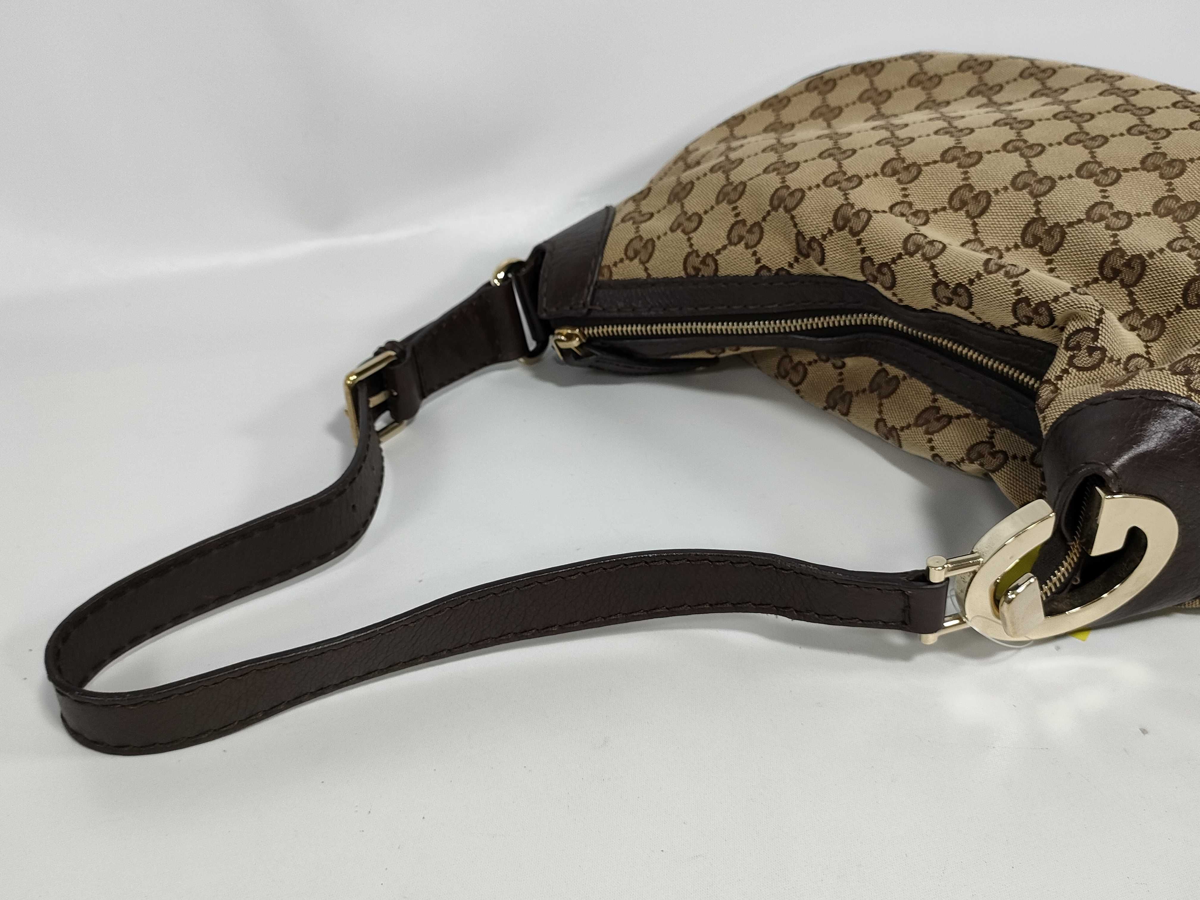 GG Canvas 211810 Shoulder Bag — view 3