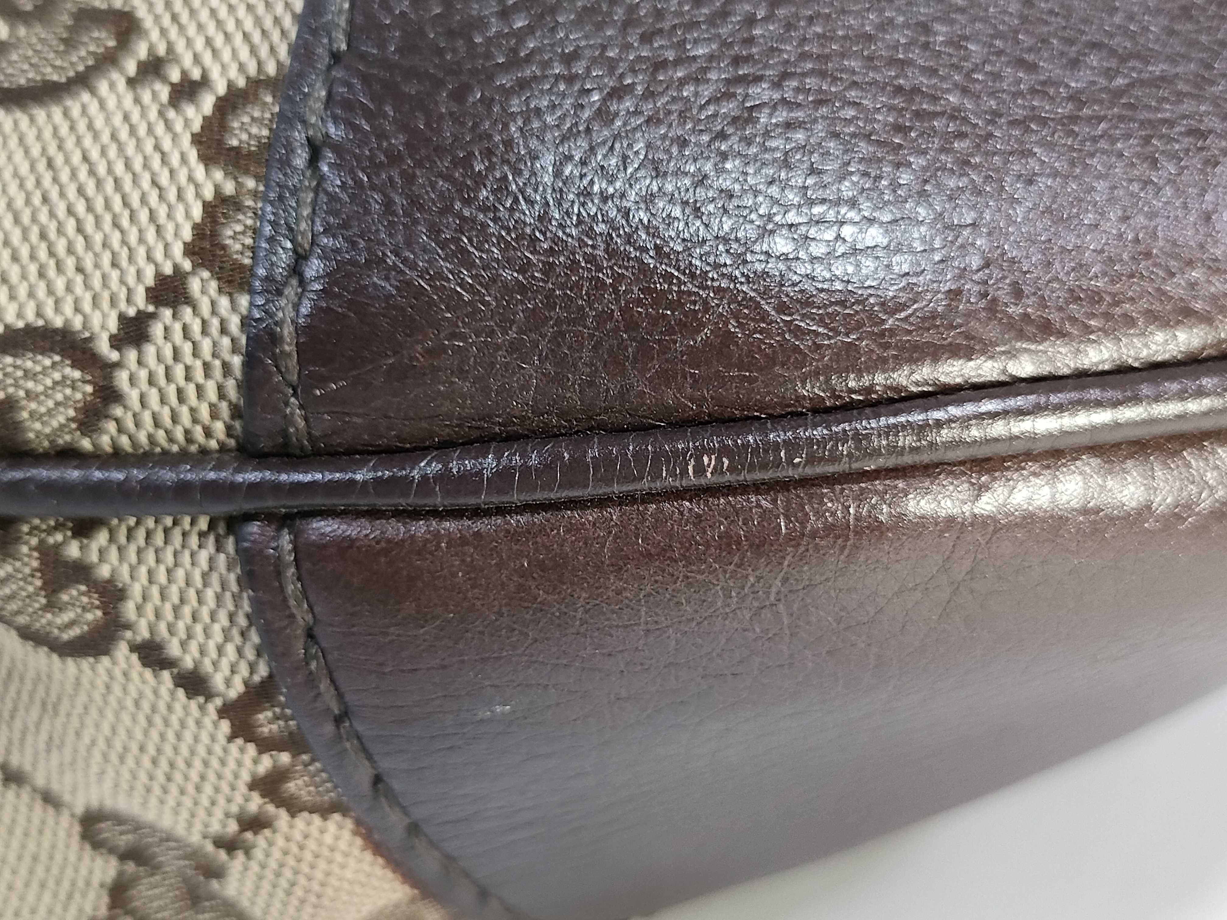 GG Canvas 211810 Shoulder Bag — view 10