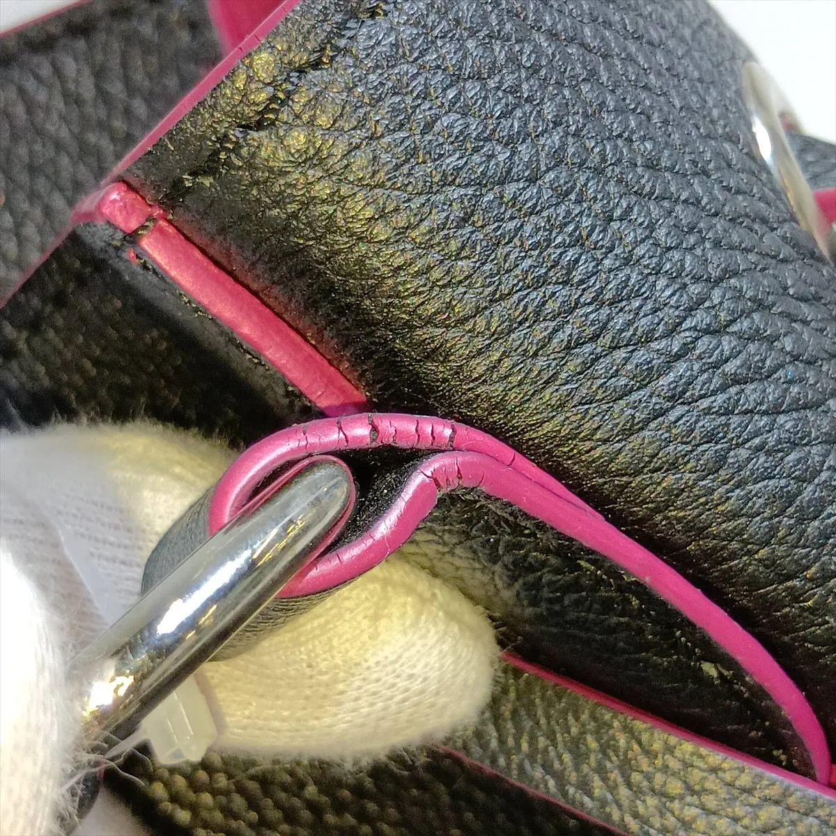 LV Logo Lockme Bucket M54677 DU0139 Black x Pink — view 13