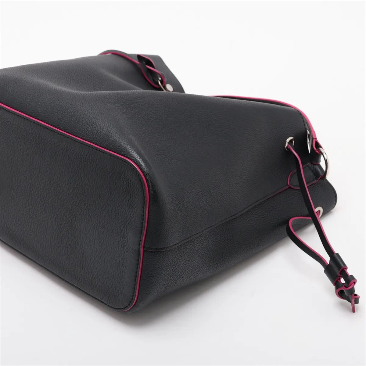 LV Logo Lockme Bucket M54677 DU0139 Black x Pink — view 3