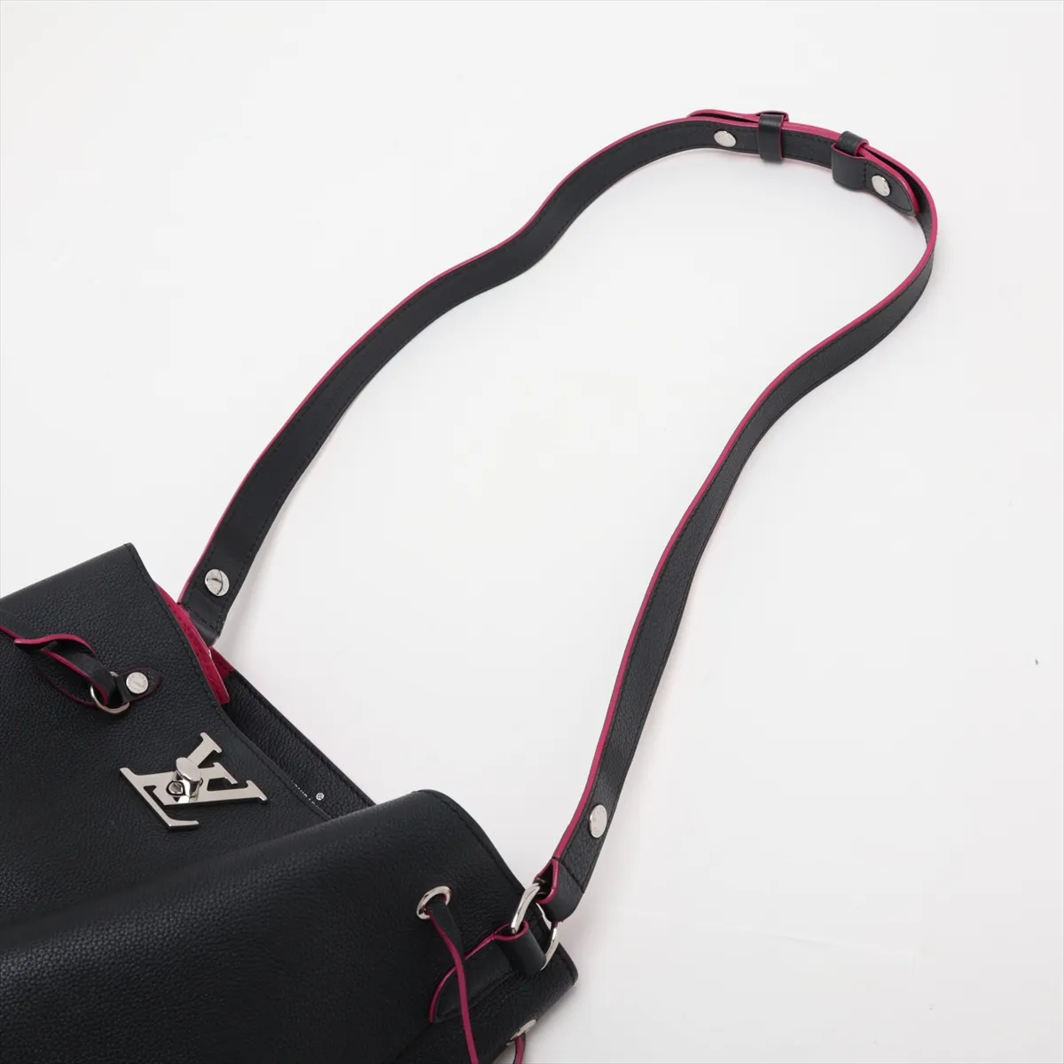 LV Logo Lockme Bucket M54677 DU0139 Black x Pink — view 5