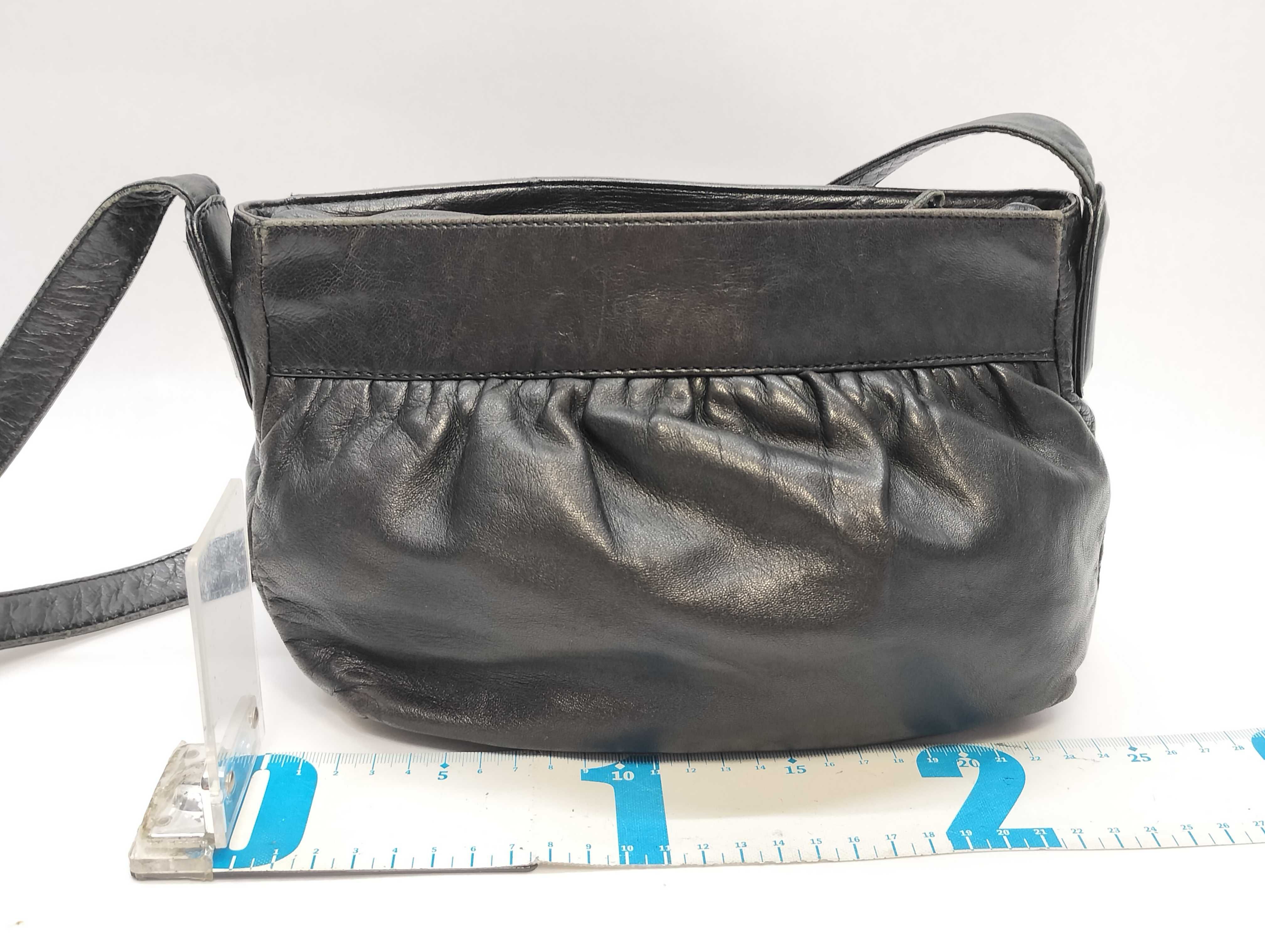 Vintage Leather Shoulder Bag — view 2