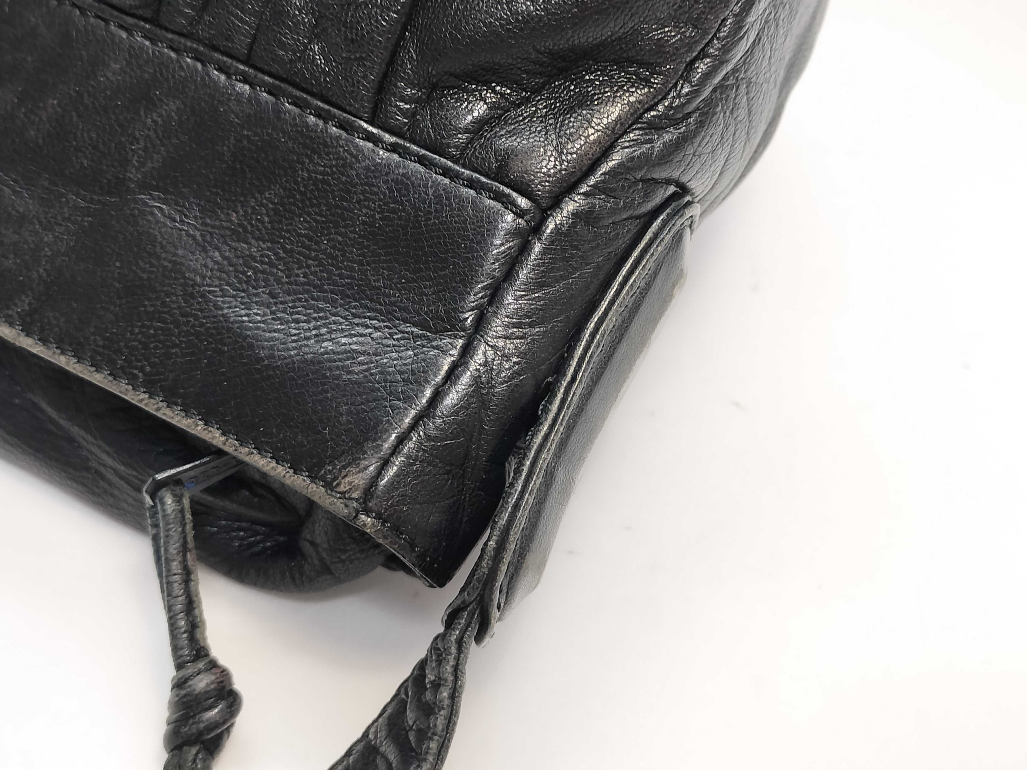 Vintage Leather Shoulder Bag — view 7