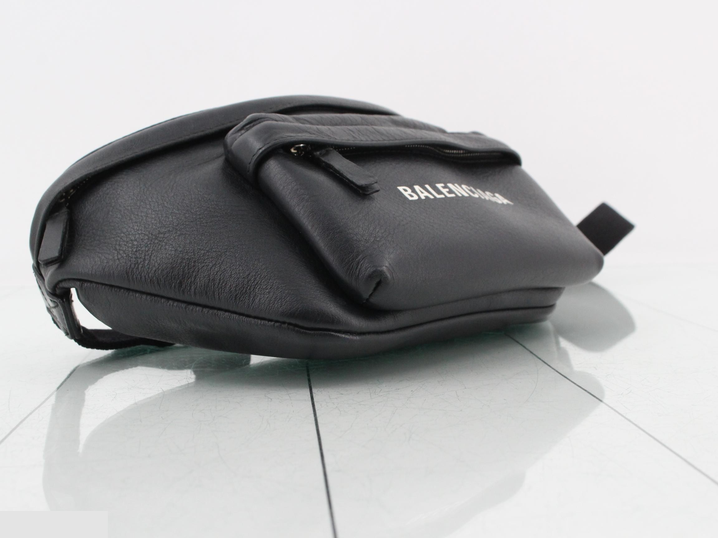 Everyday Belt Leather Body Bag — view 5