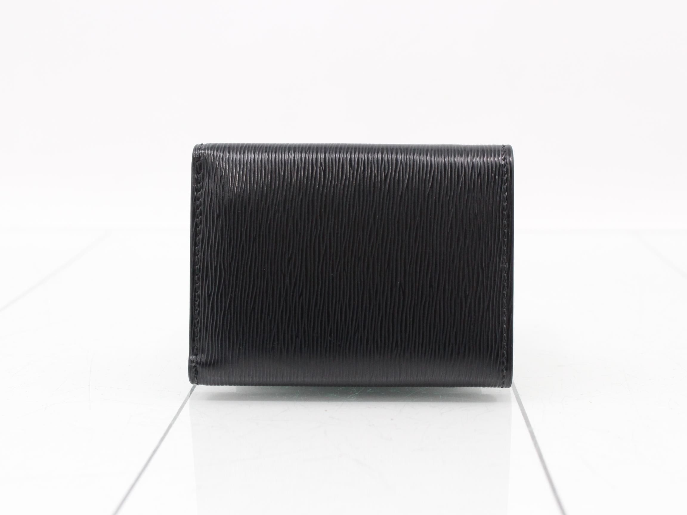 Folding wallet — view 2