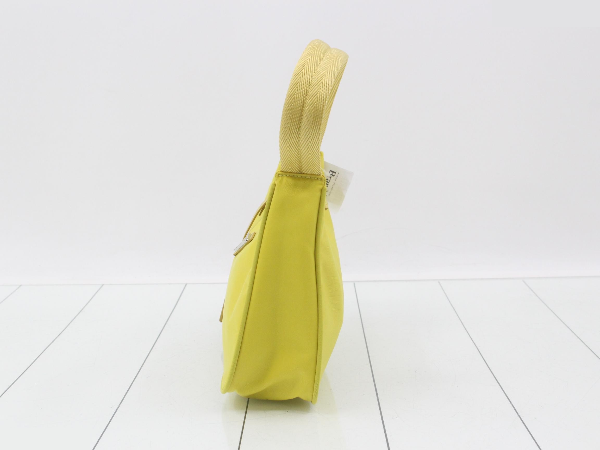 Re-edition 2000 Nylon Triangle Plate Handbag, Yellow — view 3