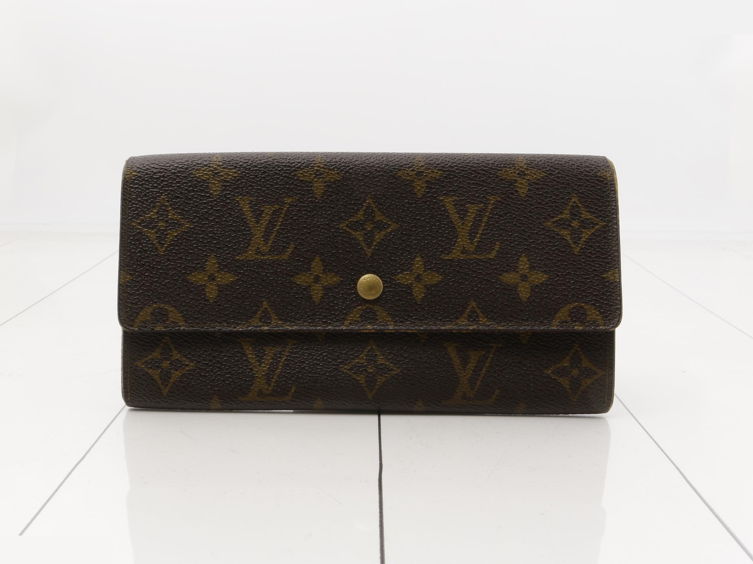 Monogram Pochette Portemonnaie Credit Bi-fold Long Wallet