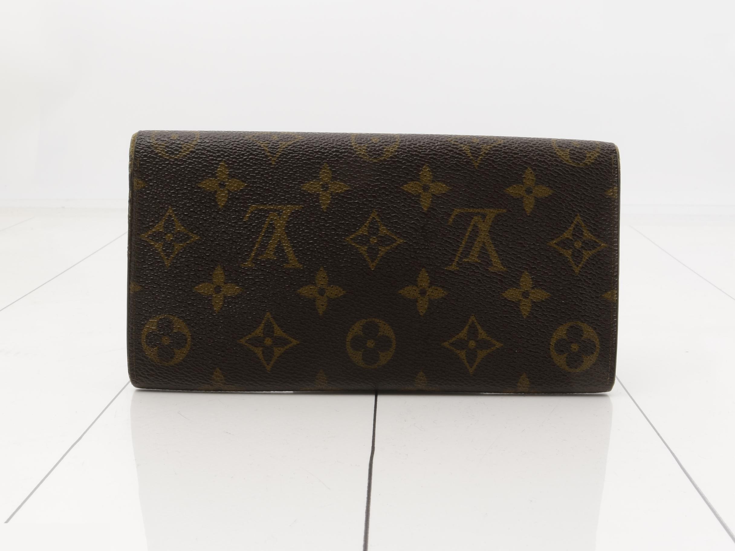 Monogram Pochette Portemonnaie Credit Bi-fold Long Wallet — view 2