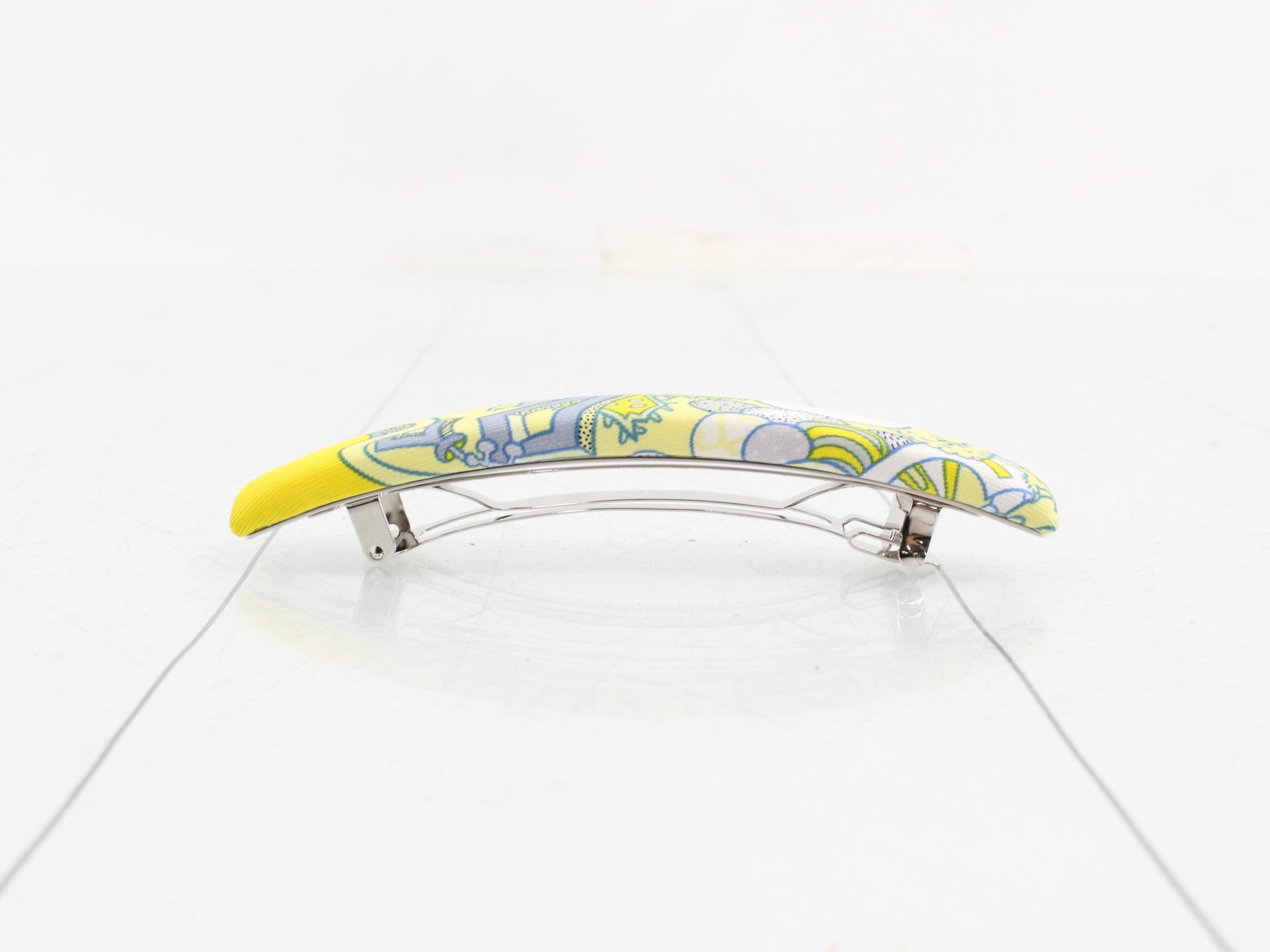 Barrette — view 3