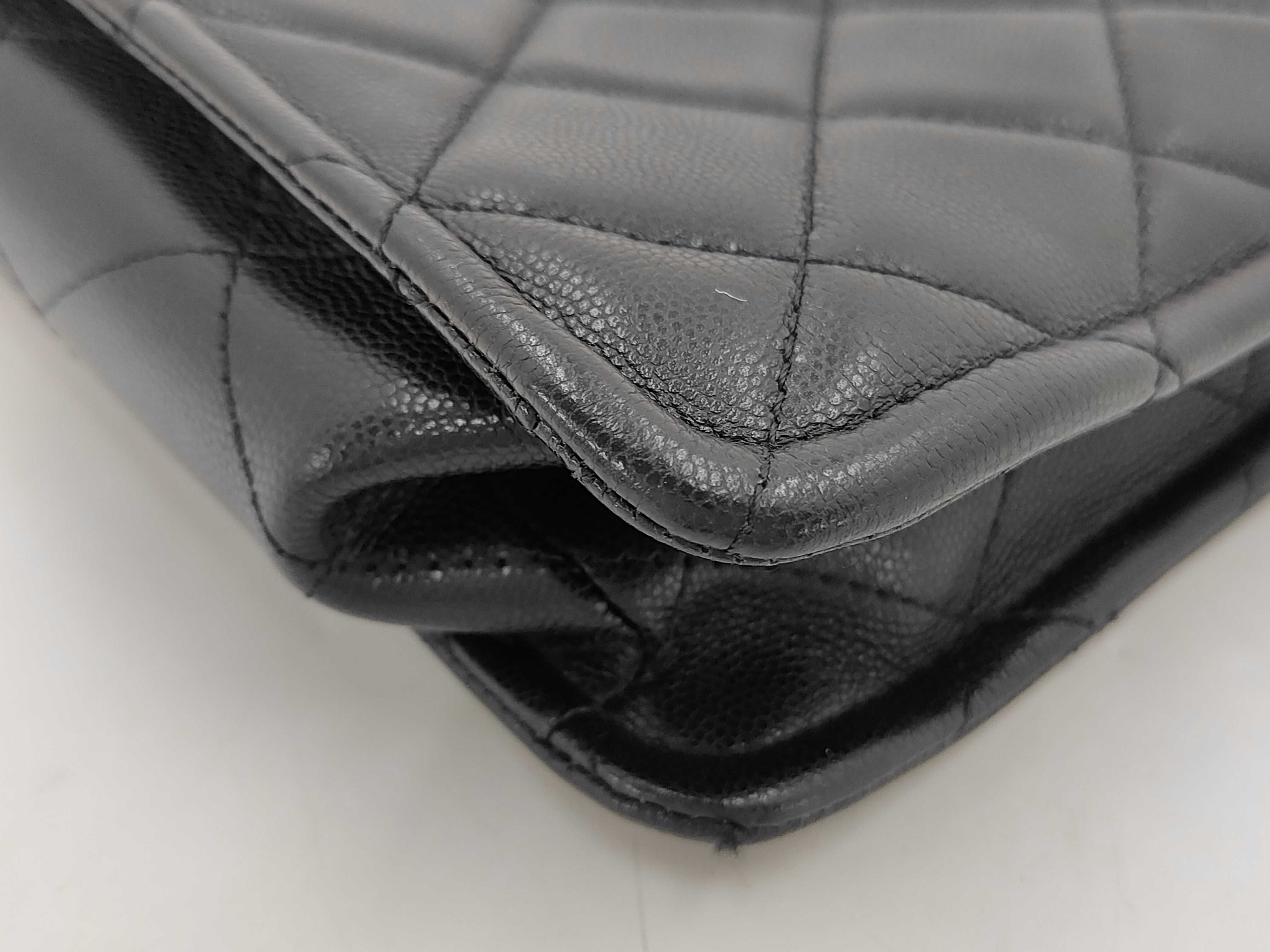 Matelassé Caviar Skin Chain Tote Bag — view 4