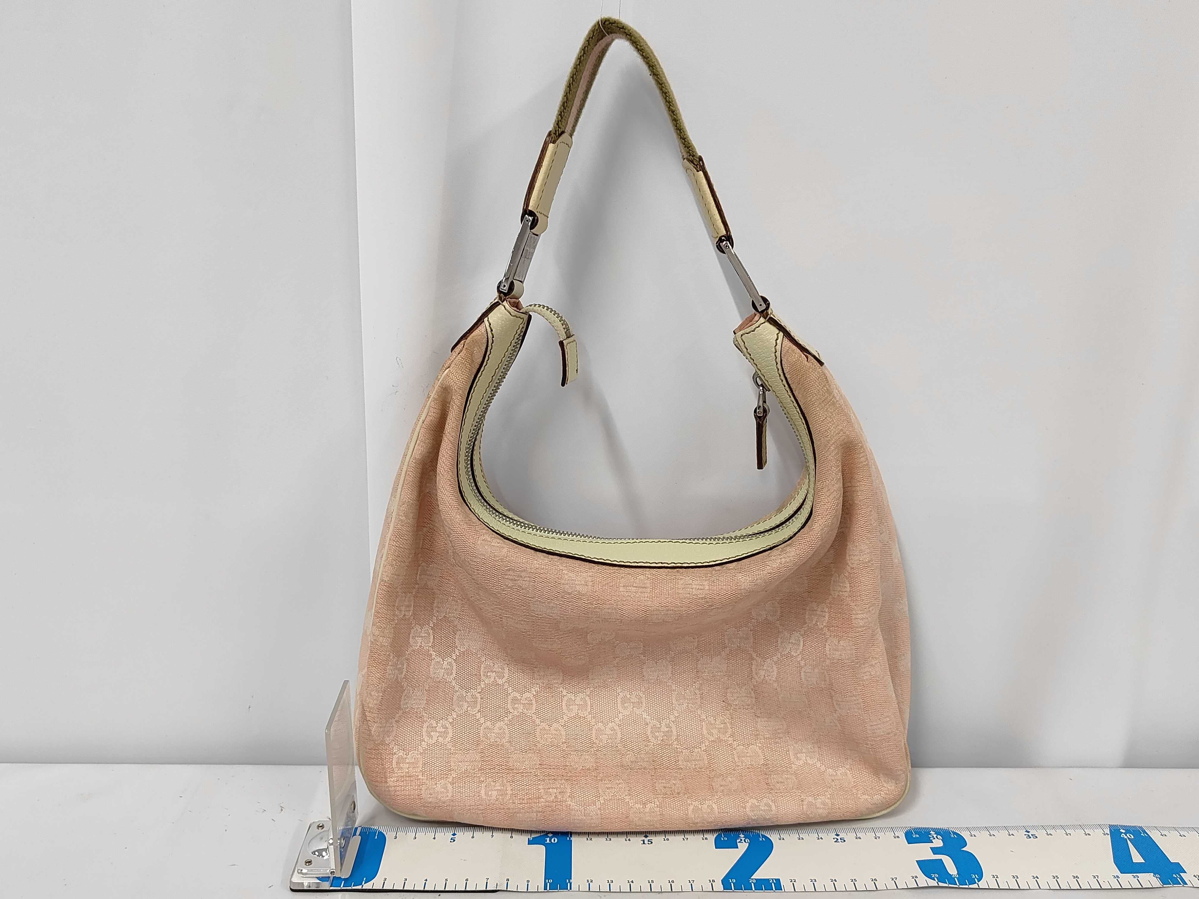 One-Shoulder Bag / GG Canvas / Pink / 002058 — view 2