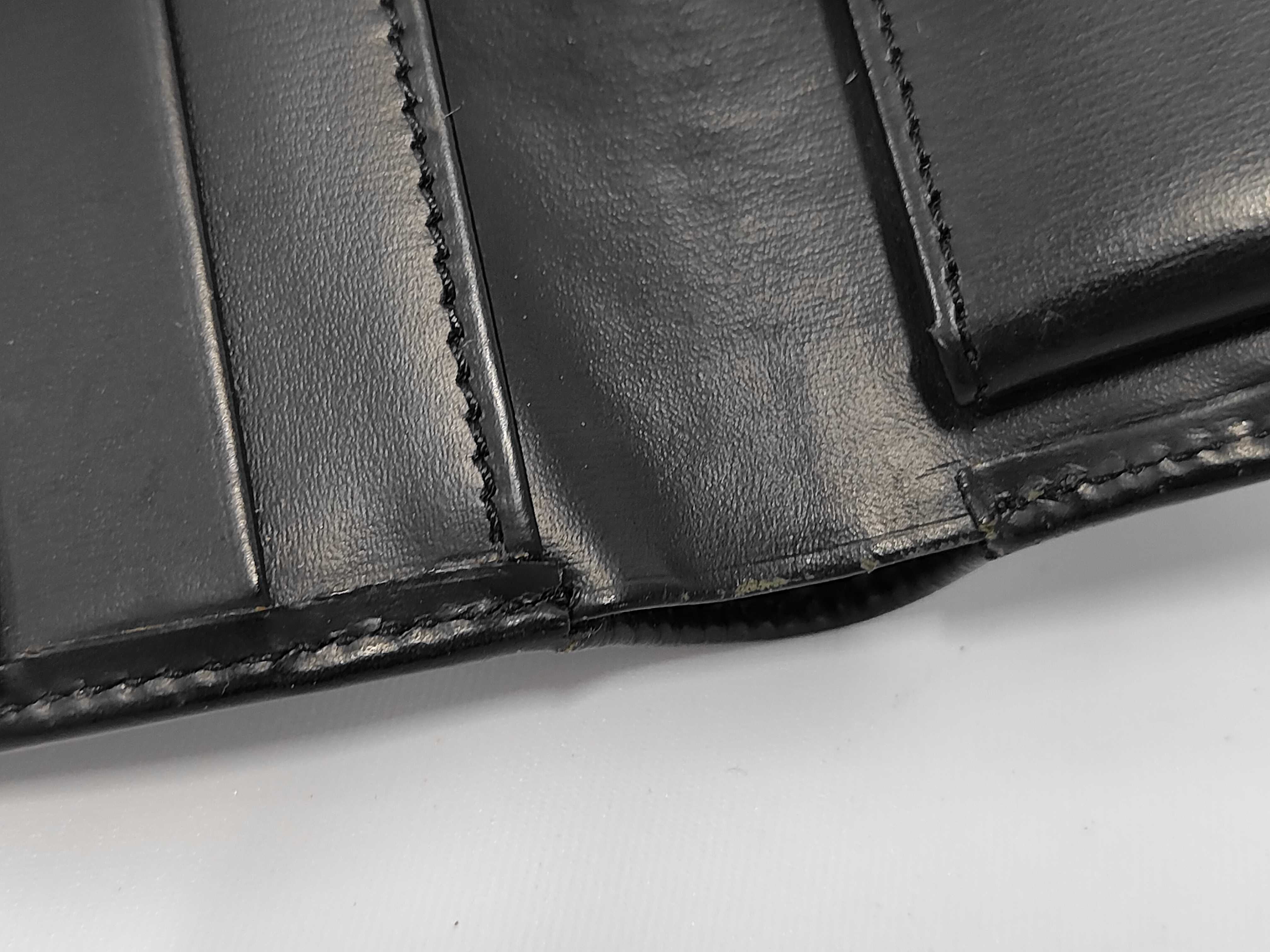 Pasha de Cartier Bi-fold Wallet Leather Wallet — view 12