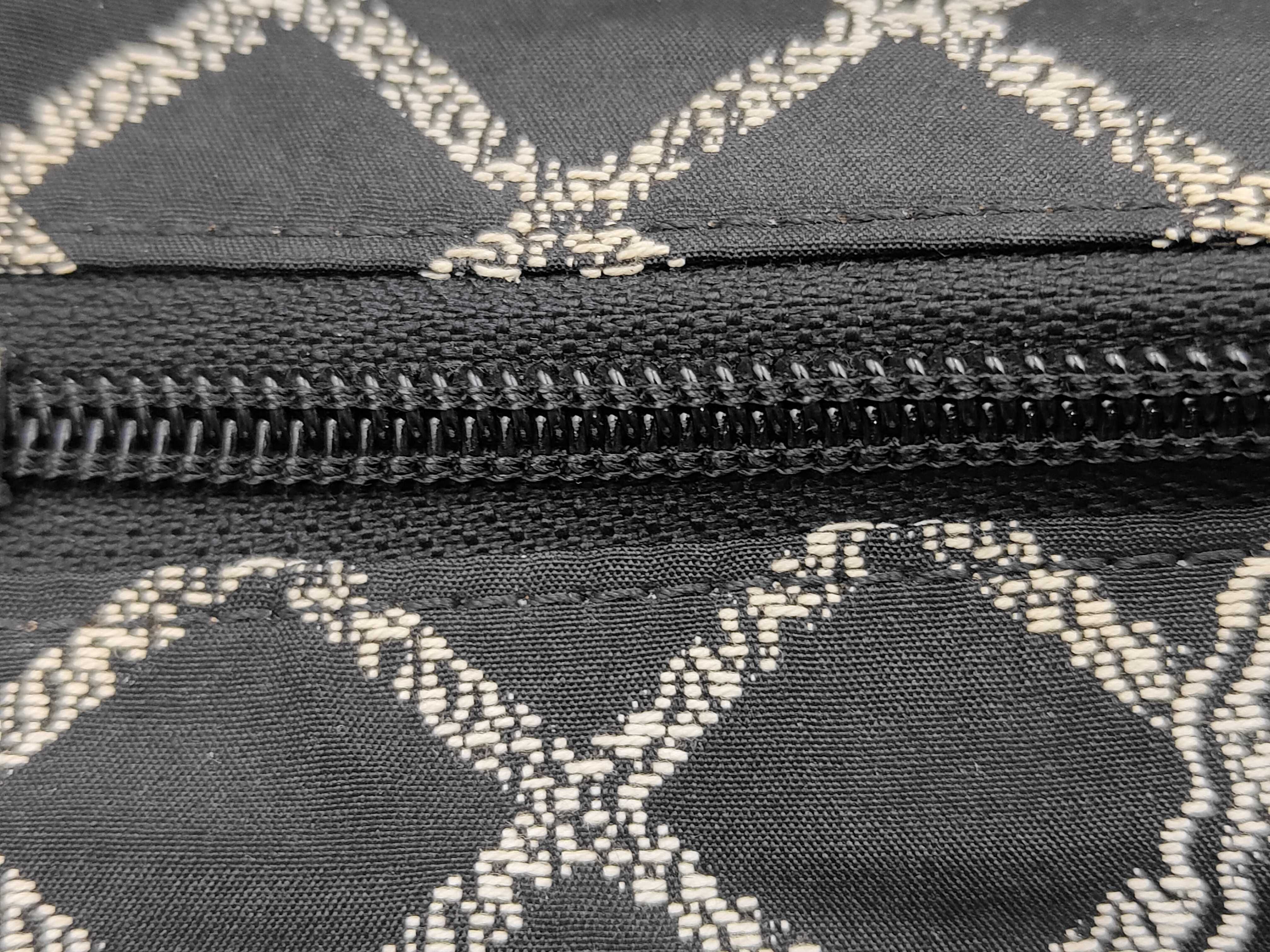Essential Logo Tote Bag — view 12