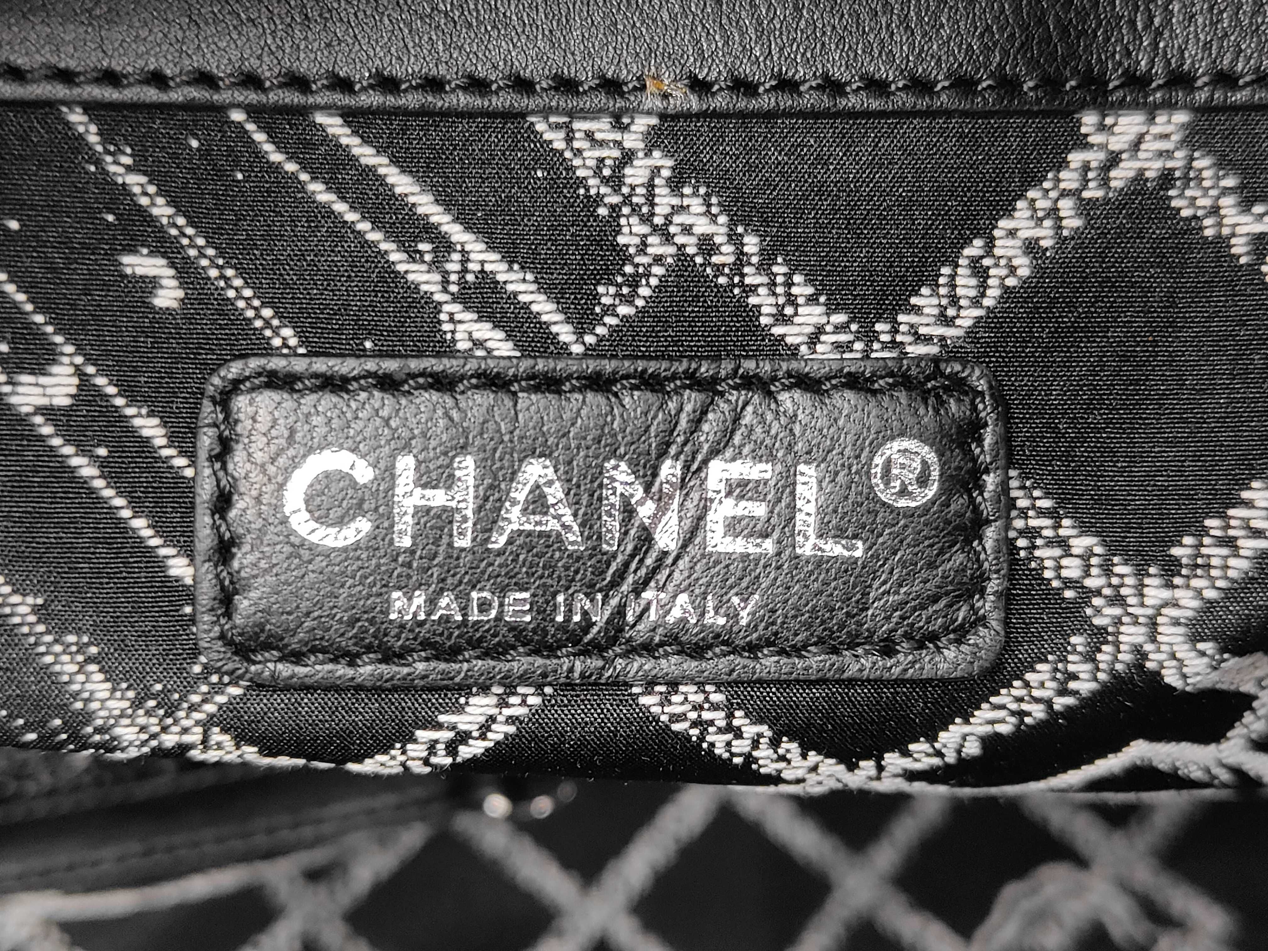 Essential Logo Tote Bag — view 10