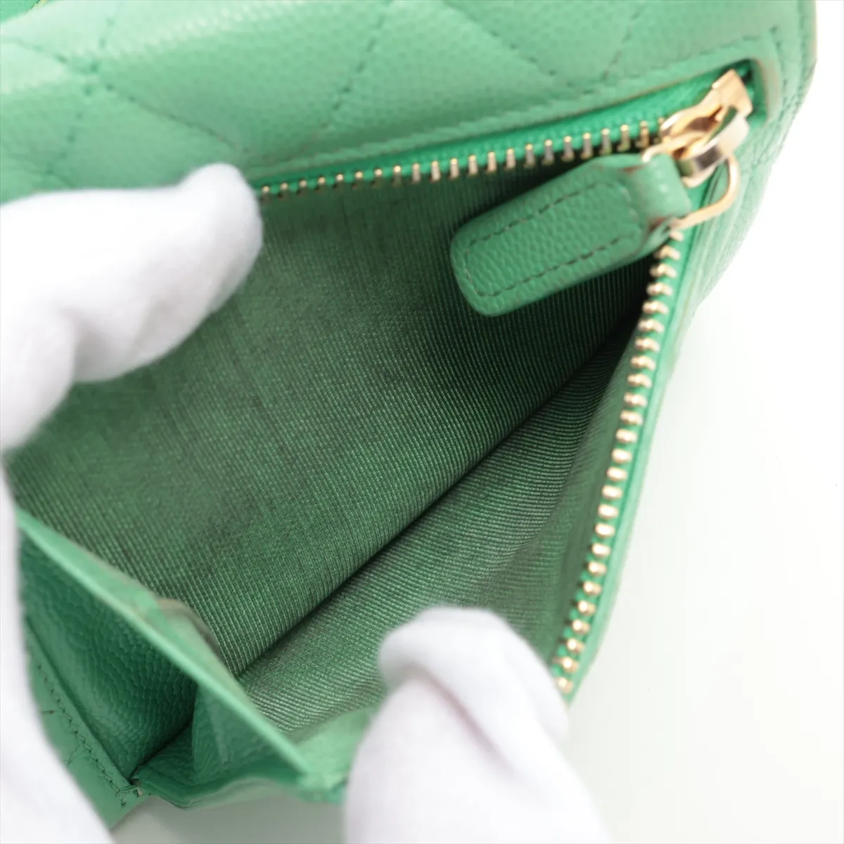 Matelasse caviar skin compact wallet green gold hardware — view 6