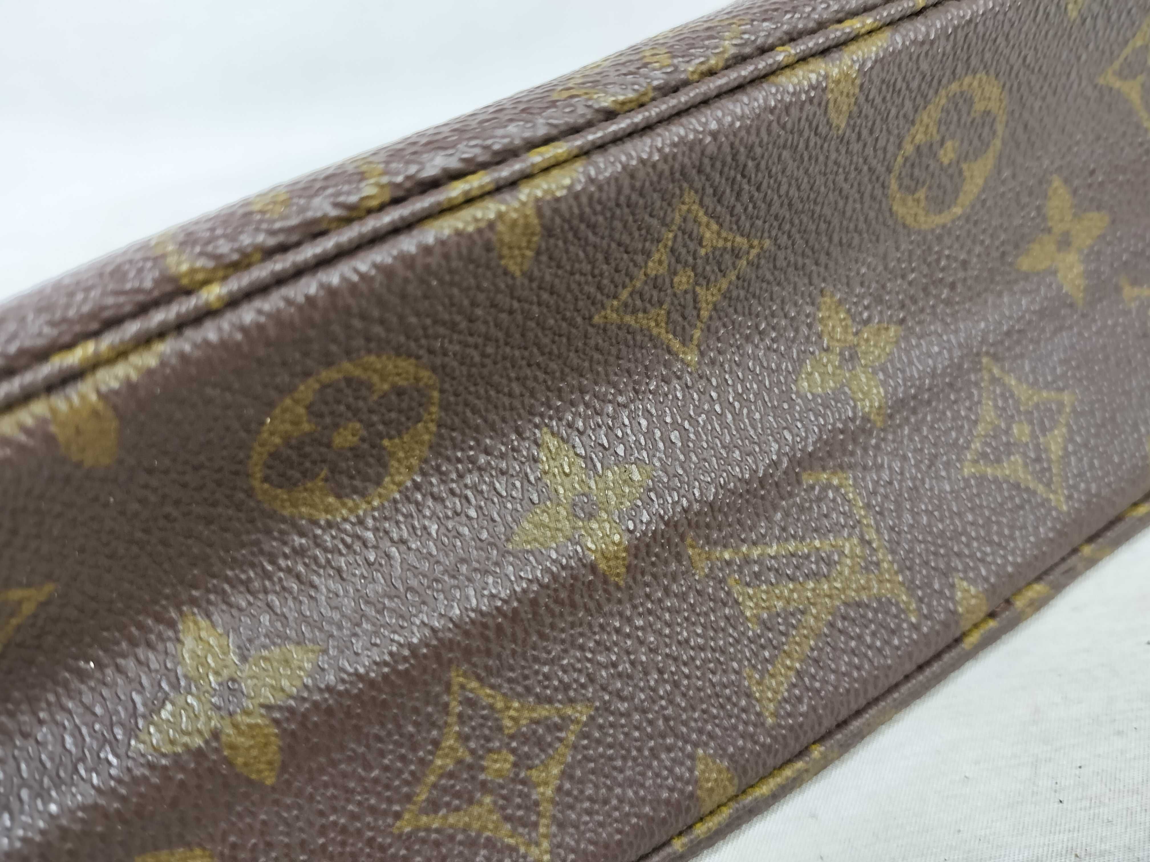 Monogram Troussard Toilette 28 M47522 Pouch Second Bag — view 15