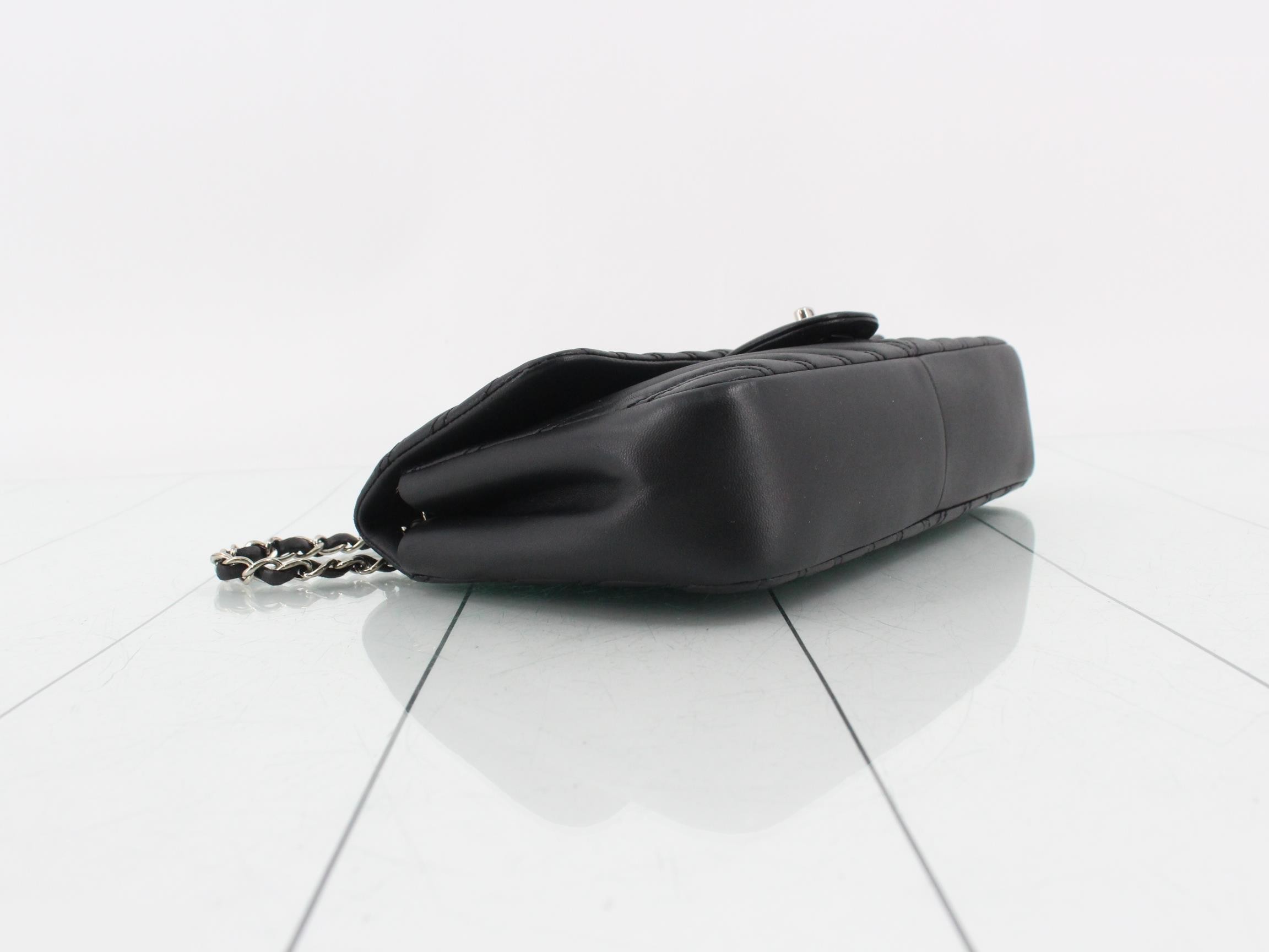 V-stitch leather double chain shoulder bag, black — view 5