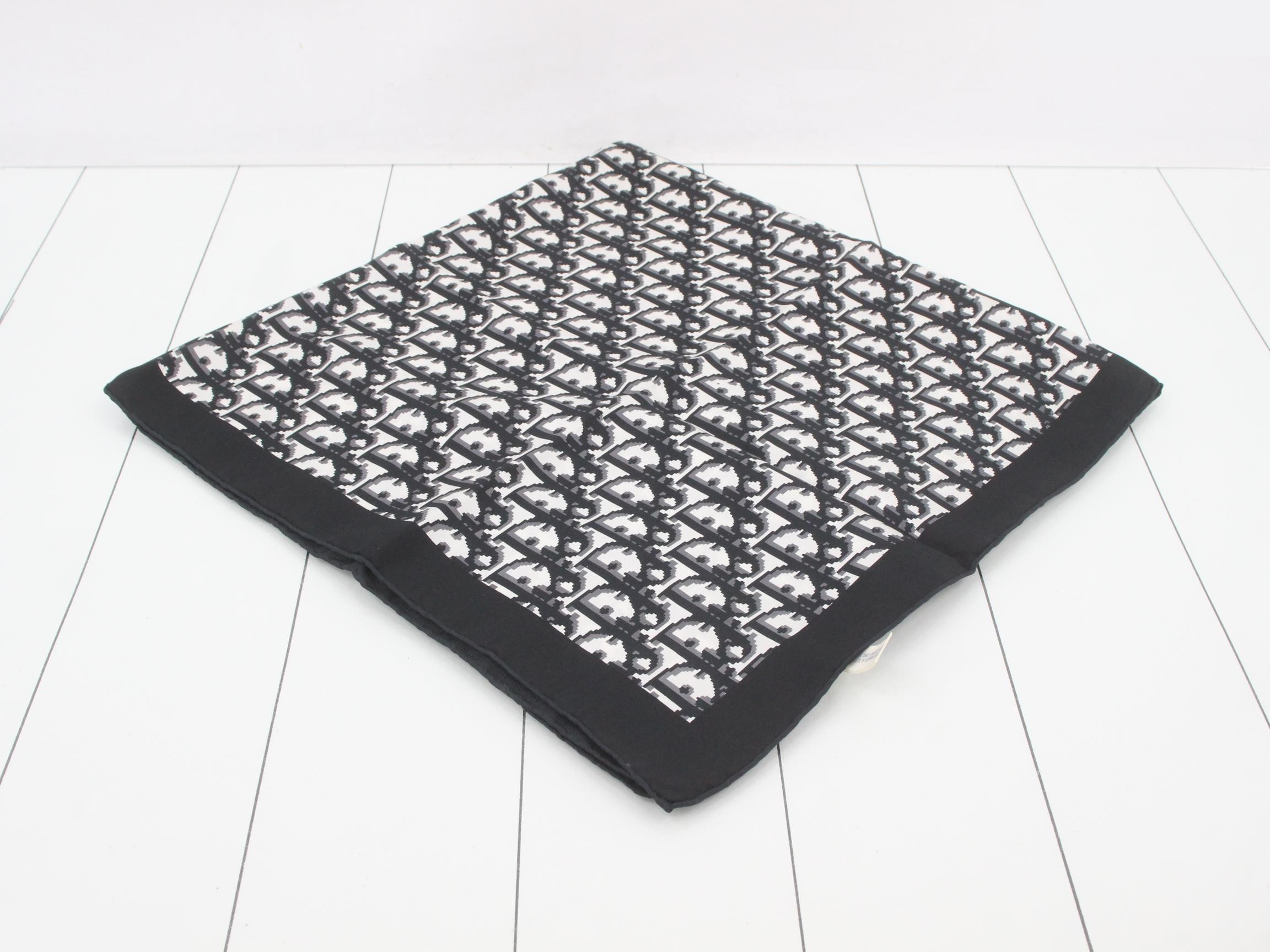 Trotter (accessories) / Scarves — view 2