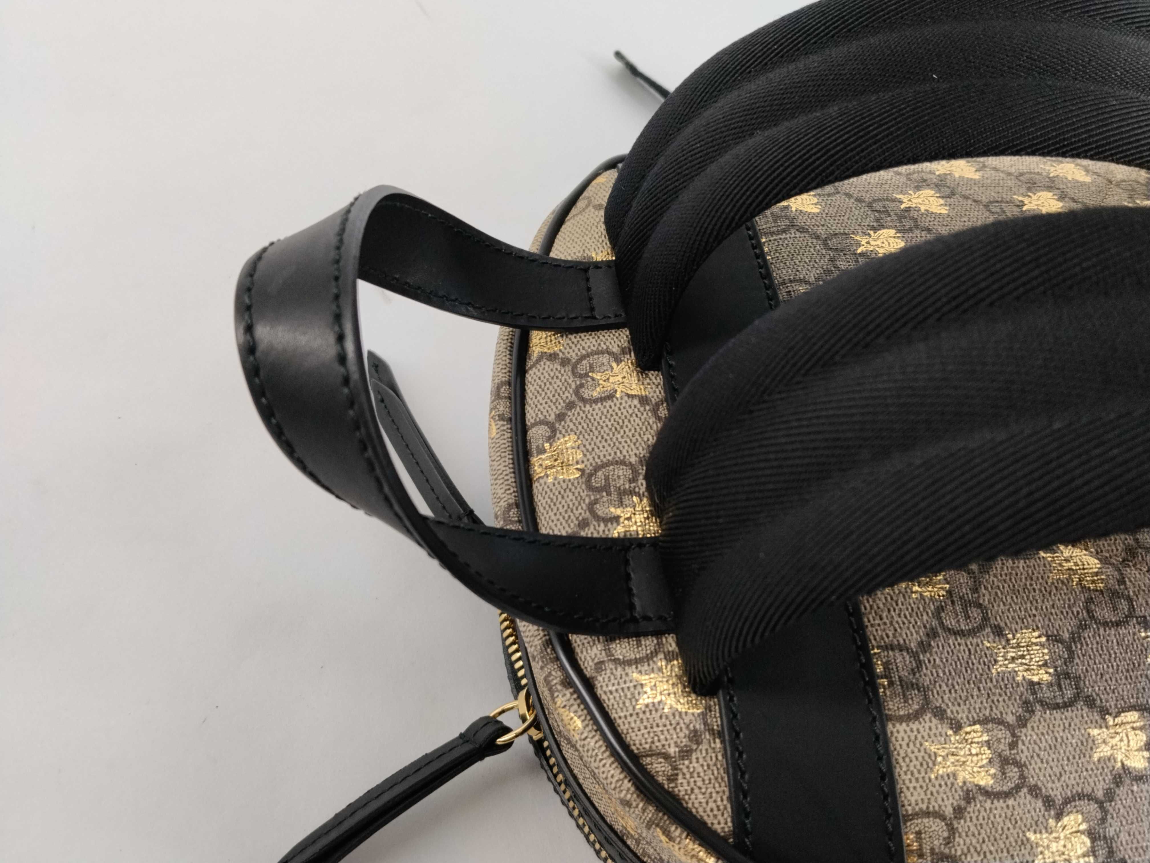 GG Supreme Bee PVC x Leather Backpack/Rucksack Beige x Black 427042 Backpack — view 4