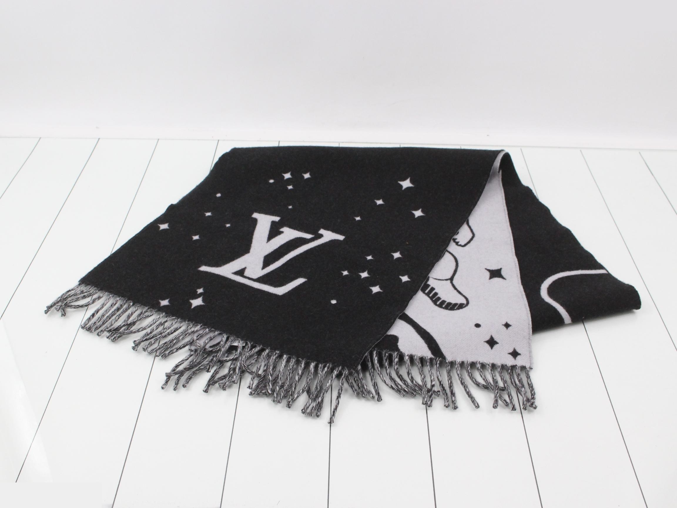 Stole — view 2