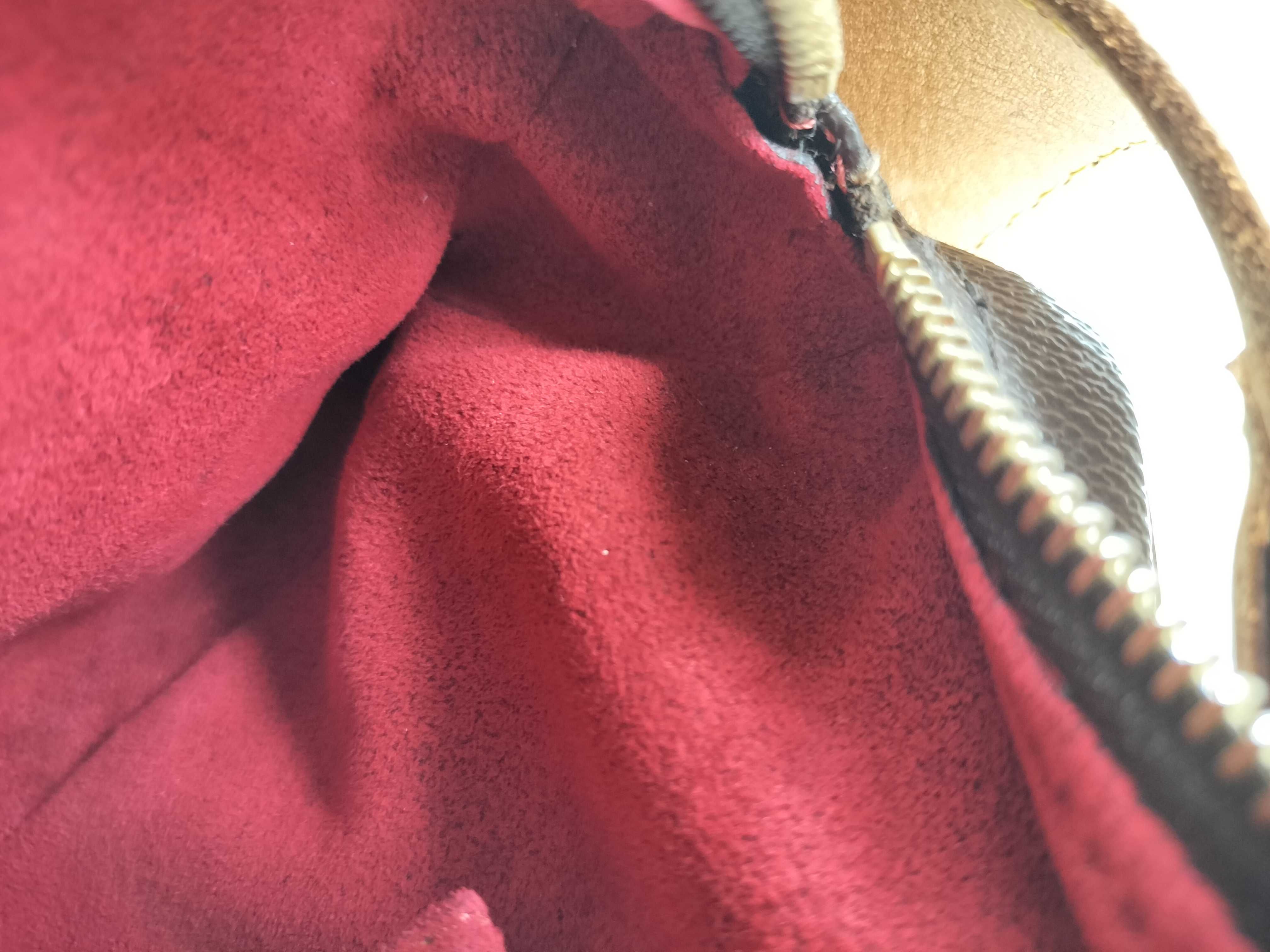 Monogram Croissant MM M51512 Shoulder Bag — view 9
