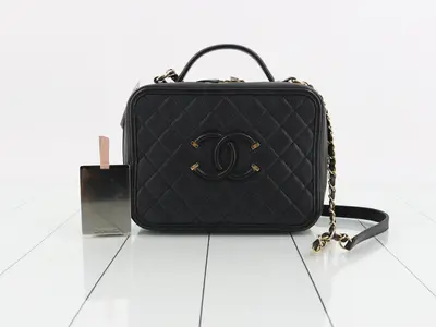 CC Filigree Caviar Skin Vanity Case, Unit No. 23