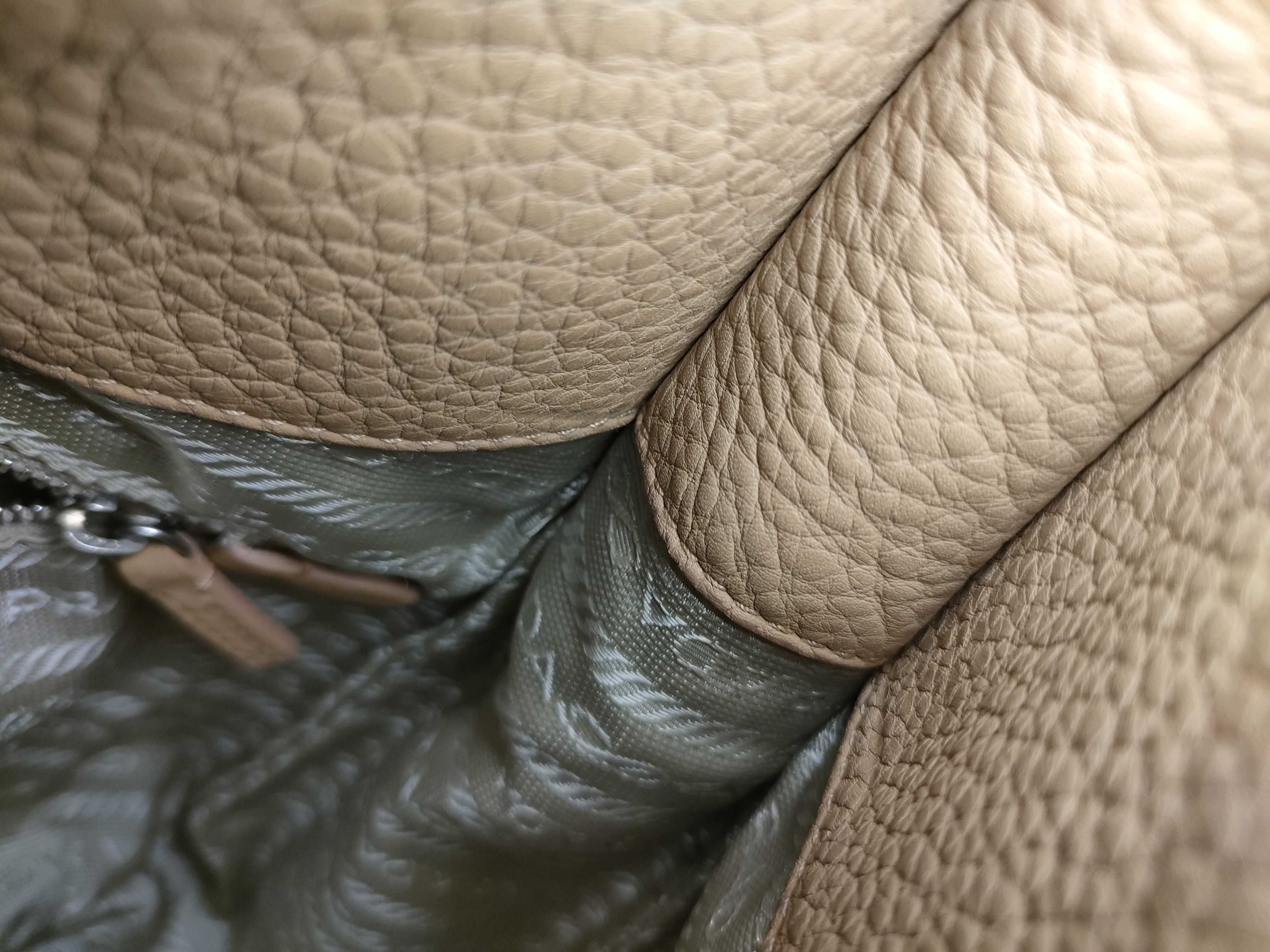 handbag, triangular logo, leather handbag — view 8